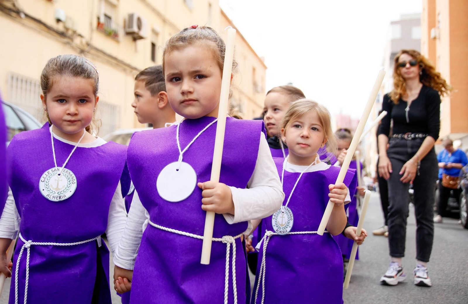 Las imágenes del CEIP San Fernando de El Zapillo de la ciudad de Almería en procesión en el viernes de dolores