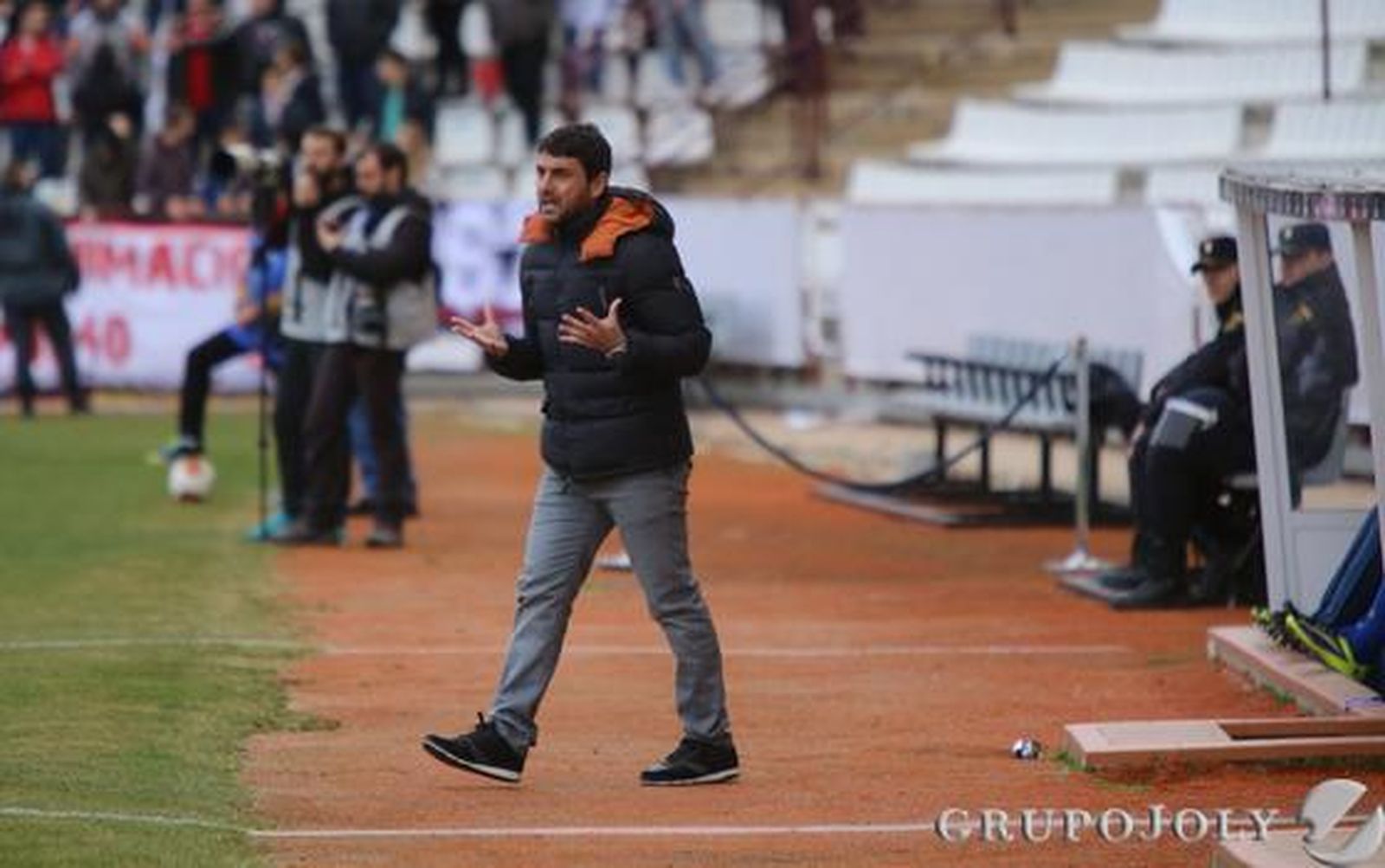 El conjunto isleño se mantiene en los puestos de descenso a pesar del empate (0-0) en Albacete

Foto: LOF