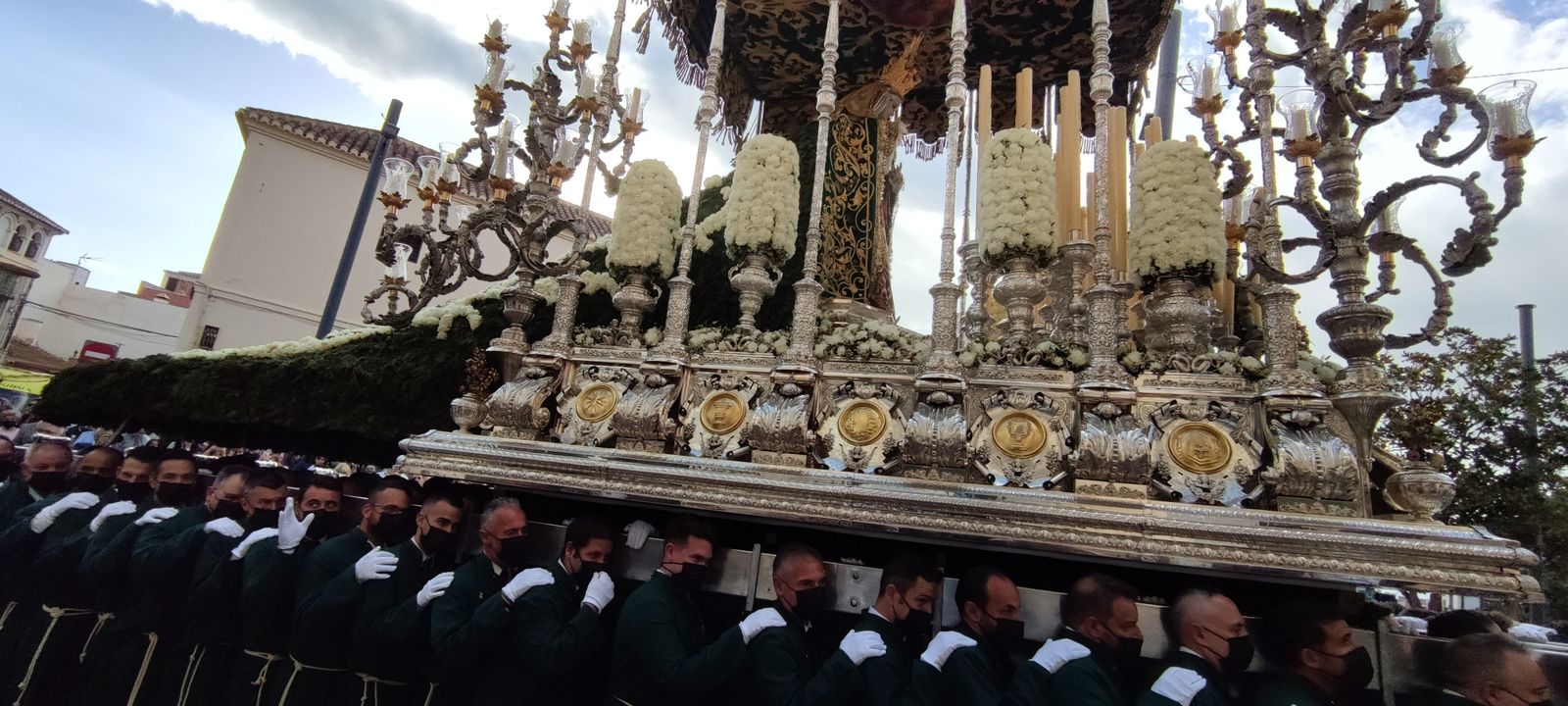 La Virgen de la Esperanza por las calles de Vélez -Málaga