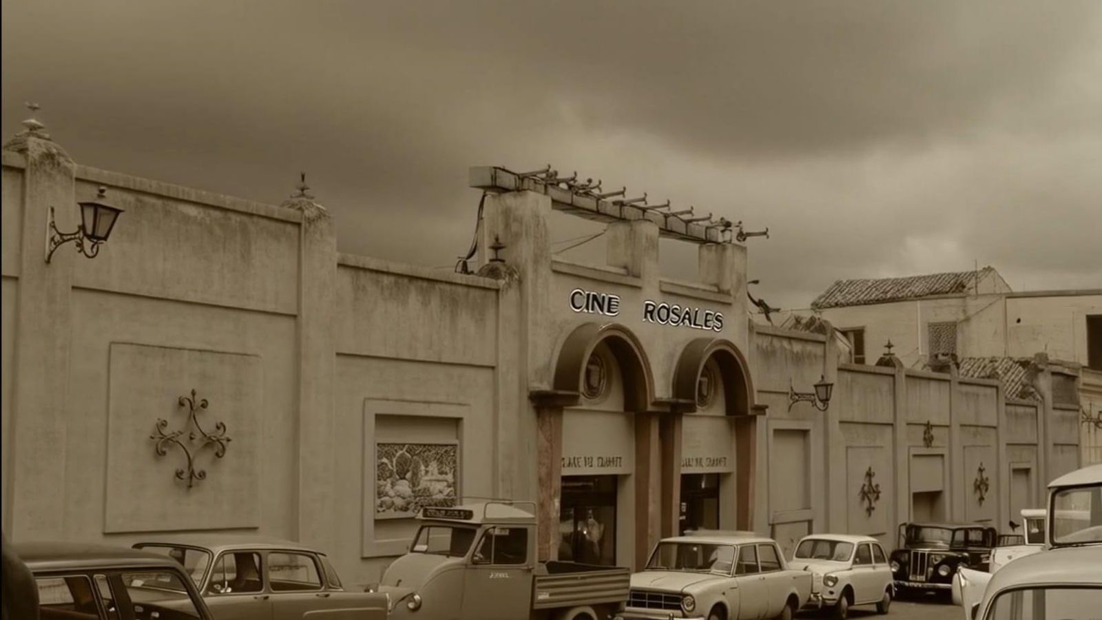 Fachada del cine de verano Rosales en los años 50.
