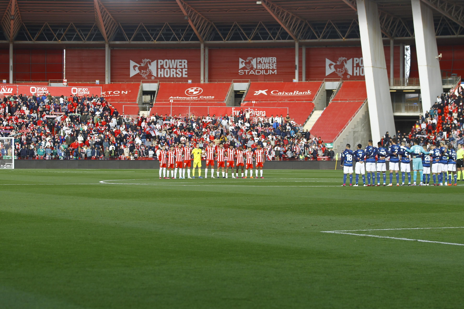 Imágenes del partido de fútbol U.D. Almería-Real Betis Balompié