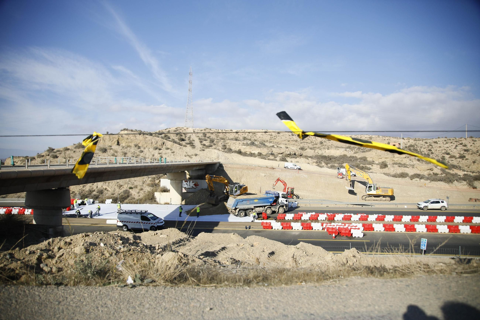 Imágenes del corte total en la A-7 de Almería