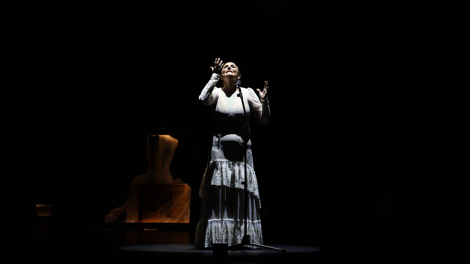 La Lupi con 'Lo Inédito' en el 30 Festival de Jerez