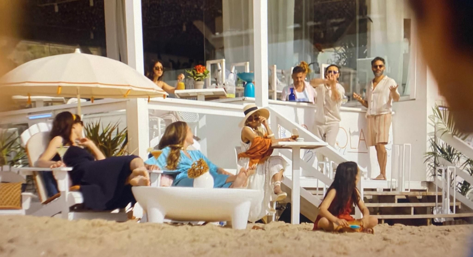 Una de las imágenes de Coconovo Beach que aparece en la serie 'El Refugio Atómico' de Netflix