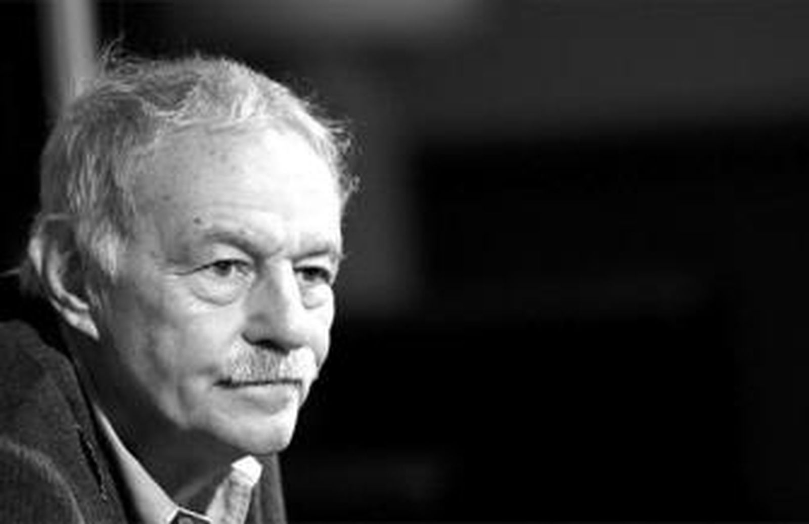 Eduardo Mendoza, uno de los grandes escritores españoles.