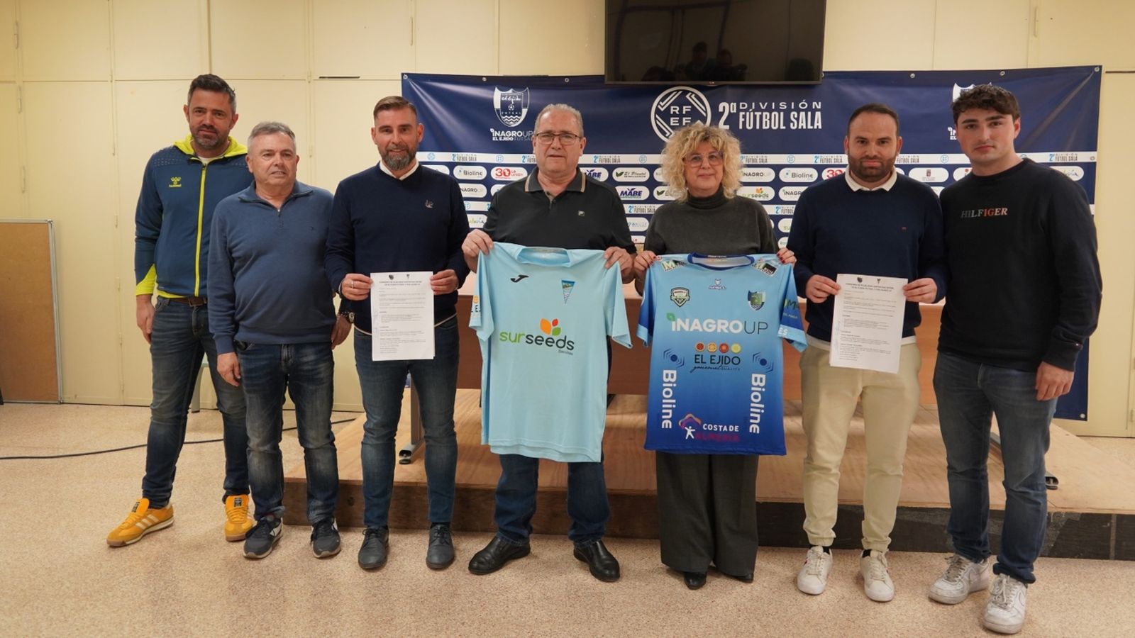 El Poli Ejido CF y el CD El Ejido Futsal, con sus principales dirigentes, firmaron un acuerdo esta misma semana.