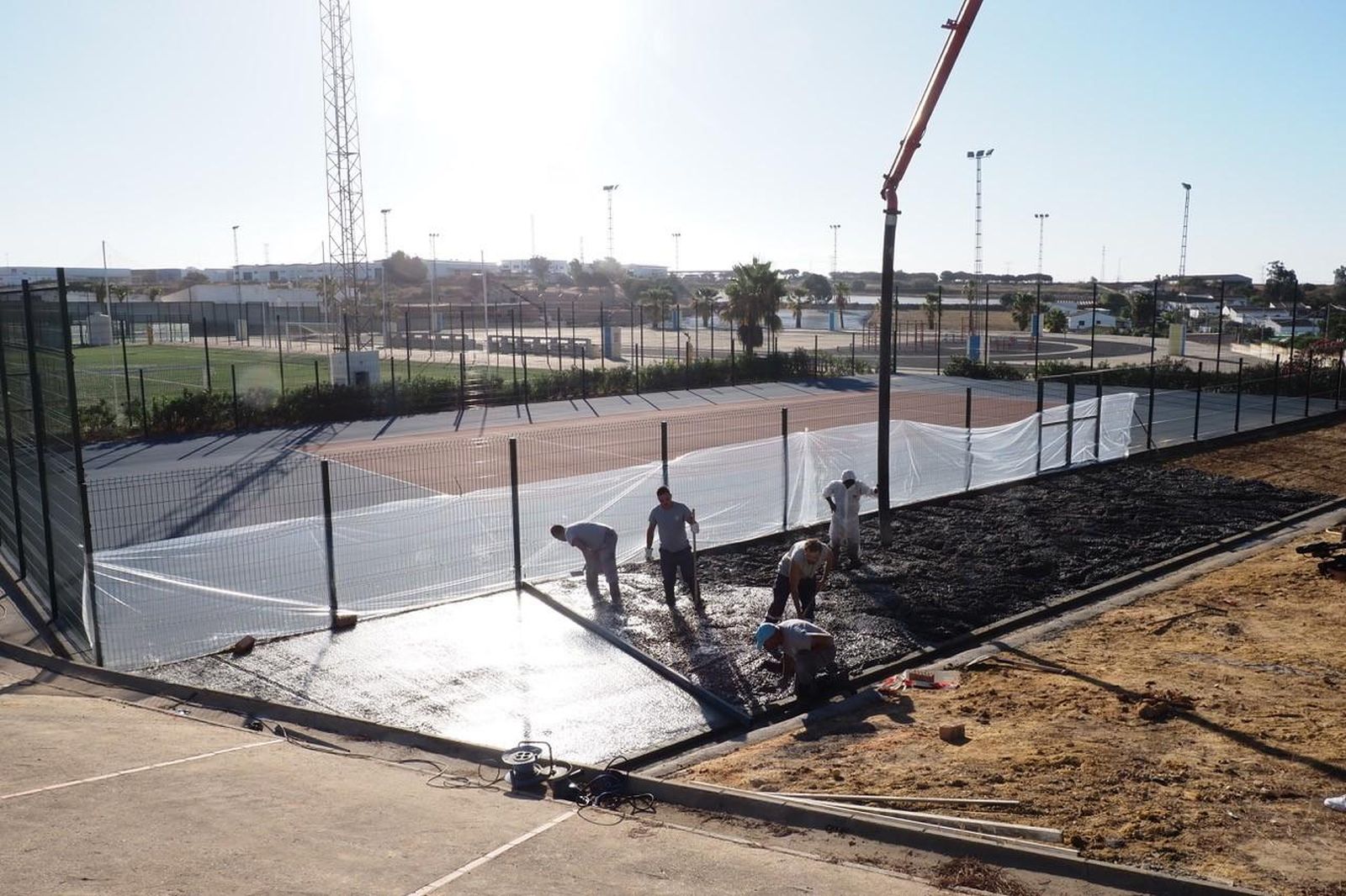 Nueva pista de tenis municipal en Palos de la Frontera.