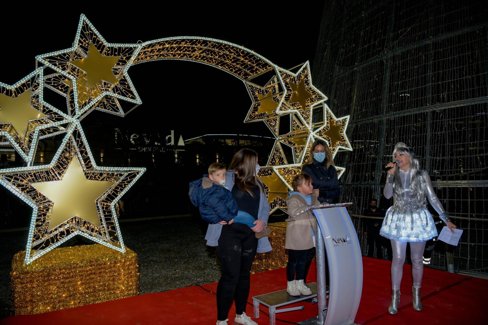 El encendido de la Navidad 2021 en el centro comercial Nevada Shopping, en imágenes