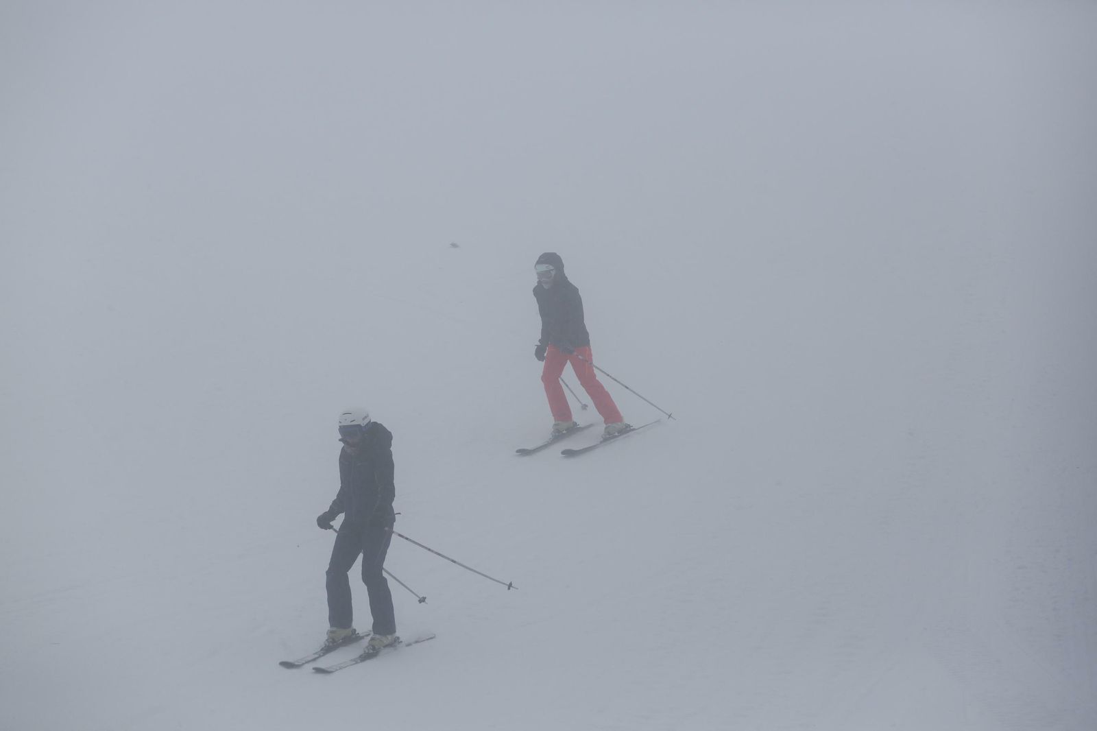 Todas las imágenes del estreno de la temporada de esquí en Sierra Nevada