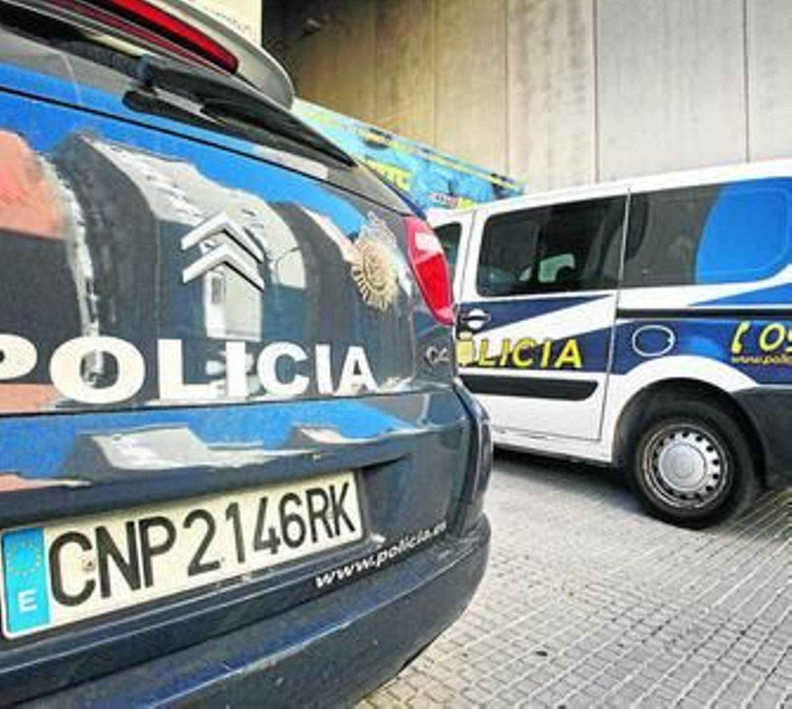 Vehículo de la Policía Nacional, a la que pertenece el ex jefe de la Udyco condenado por la Audiencia.