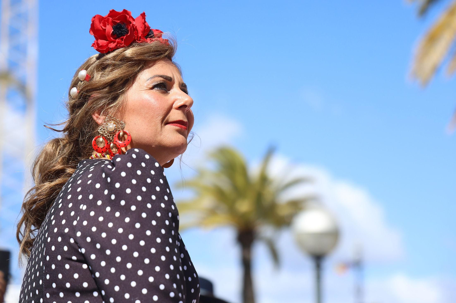 Las mejores imágenes de los peregrinos en la salida de Emigrantes