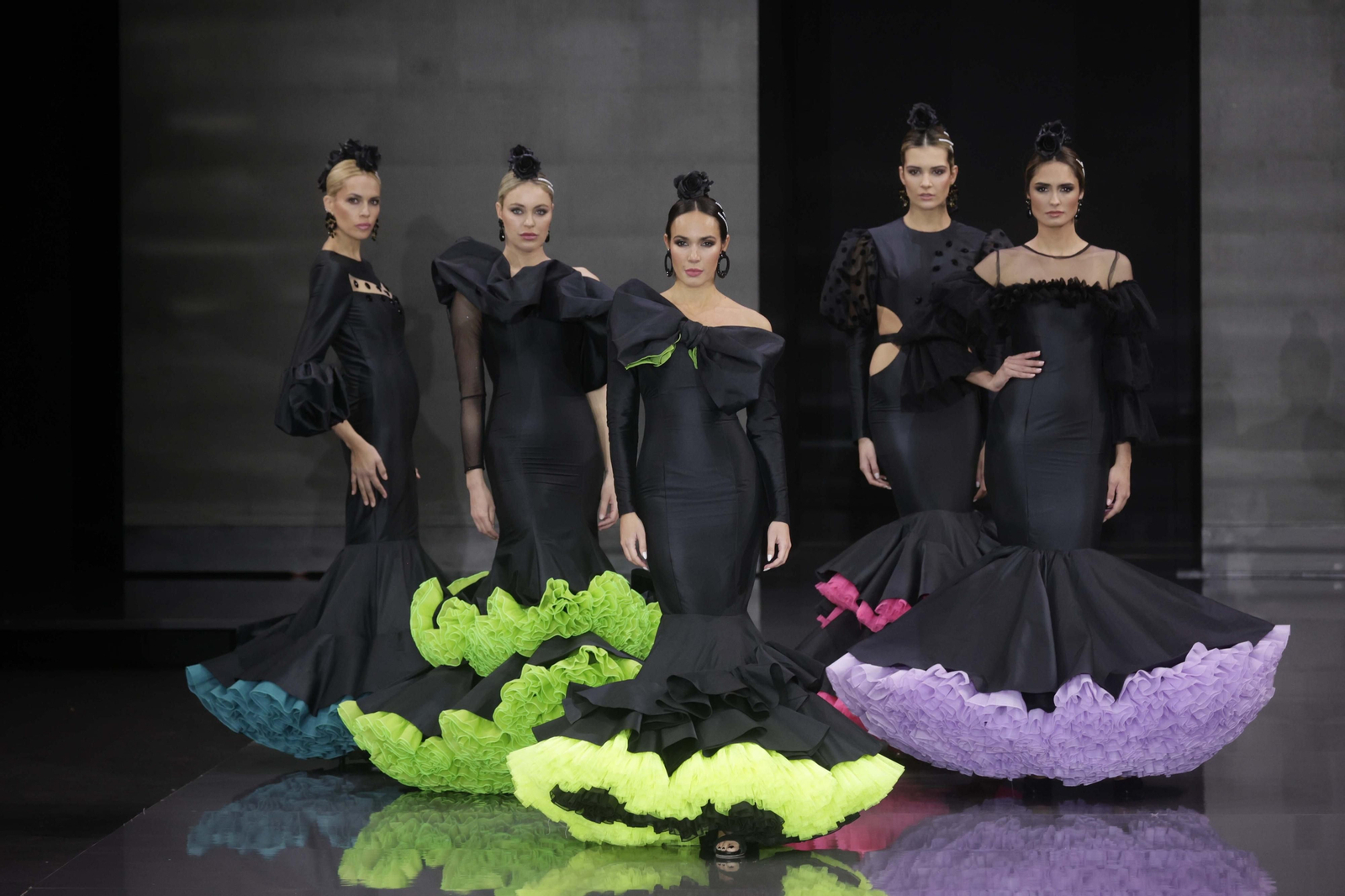 El desfile de  De Lunares y Volantes en SIMOF 2023, todas las fotos