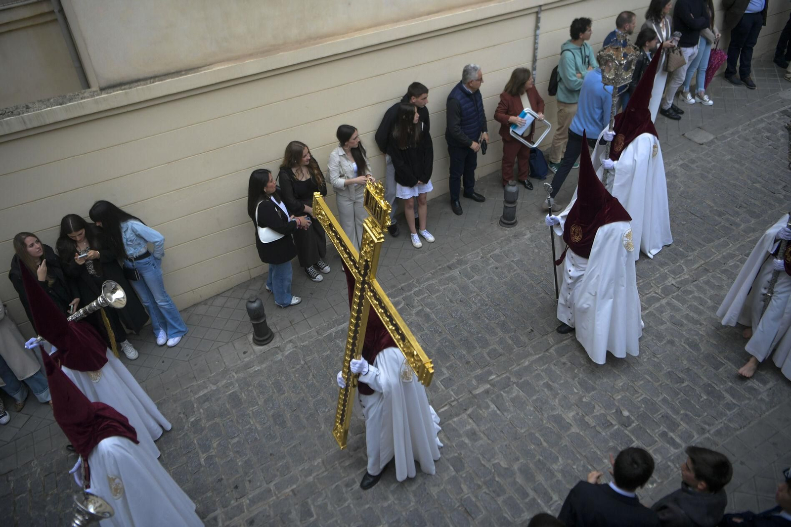Así vivió el Realejo el nuevo recorrido de la Hermandad de las Maravillas