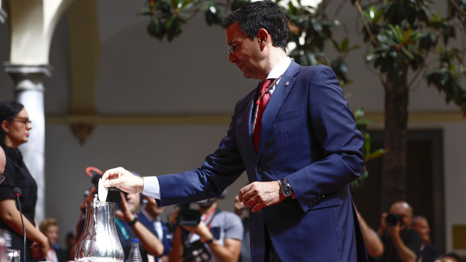 Cuenca introduce su voto en la Jarra de los Caballeros XXIV