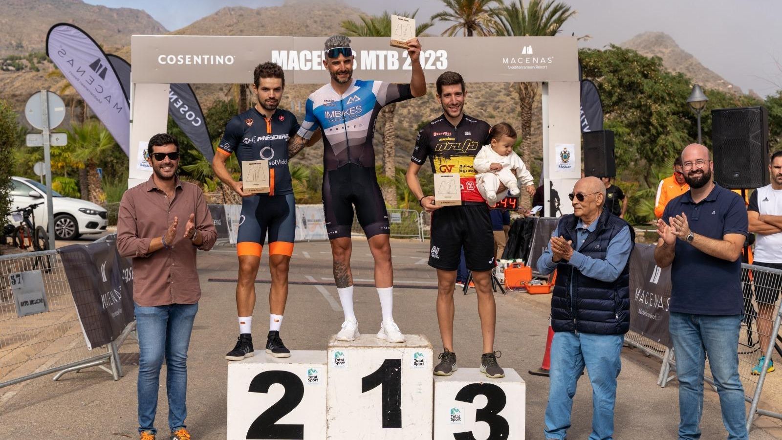 Podio de la prueba ciclista celebrada en Mojácar en categoría masculina. Podio de la prueba ciclista celebrada en Mojácar en categoría masculina.