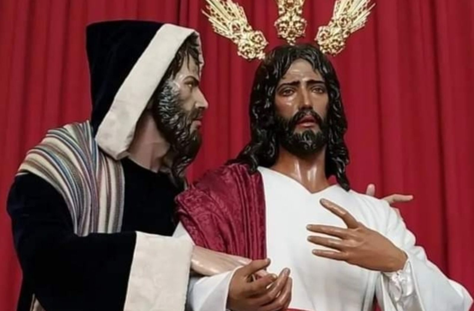 La imagen de Jesús de la Bondad sale en procesión este Viernes de Dolores en Sanlúcar.