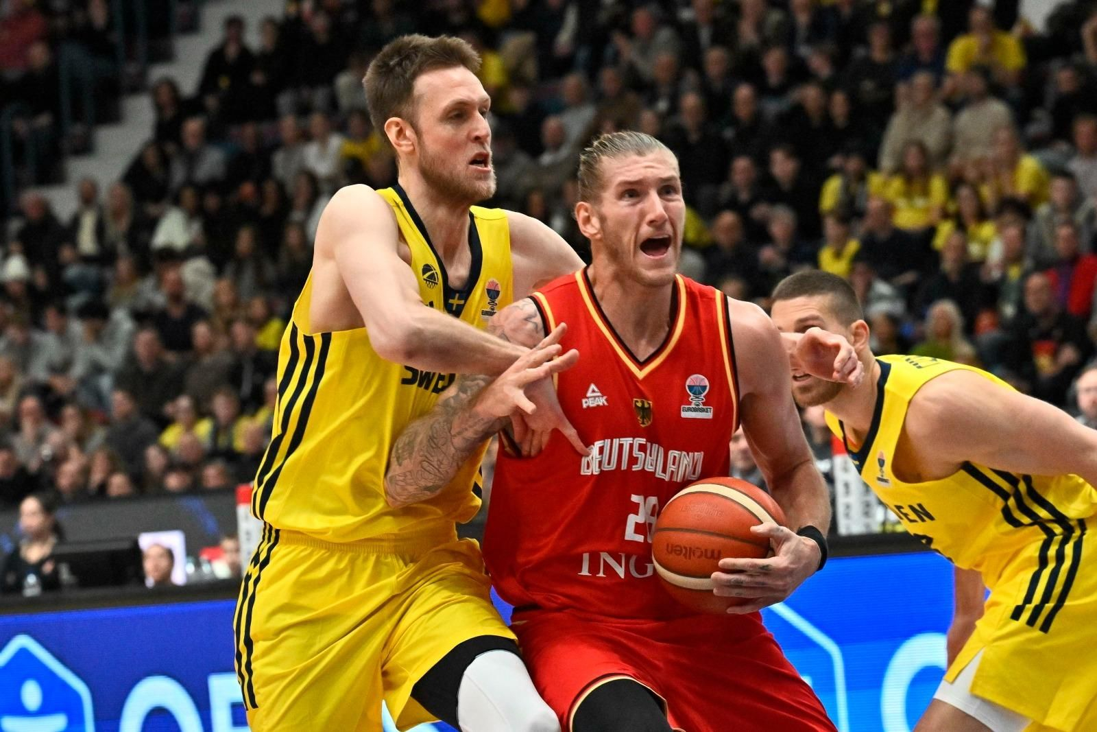 Dylan Osetkwowski, partidazo y derrota en su debut con Alemania