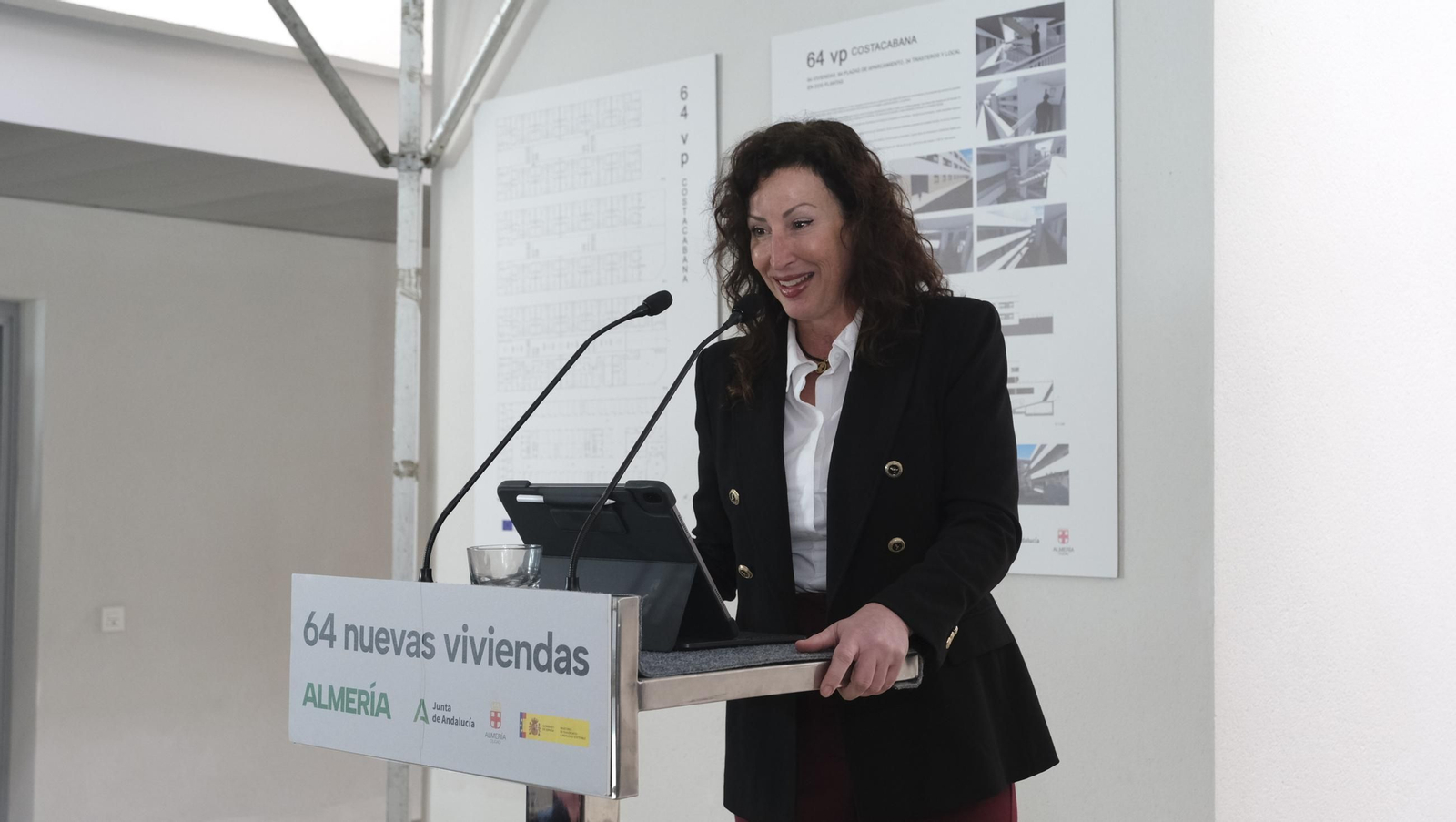 Las imágenes de la entrega de viviendas de VPO en Costacabana