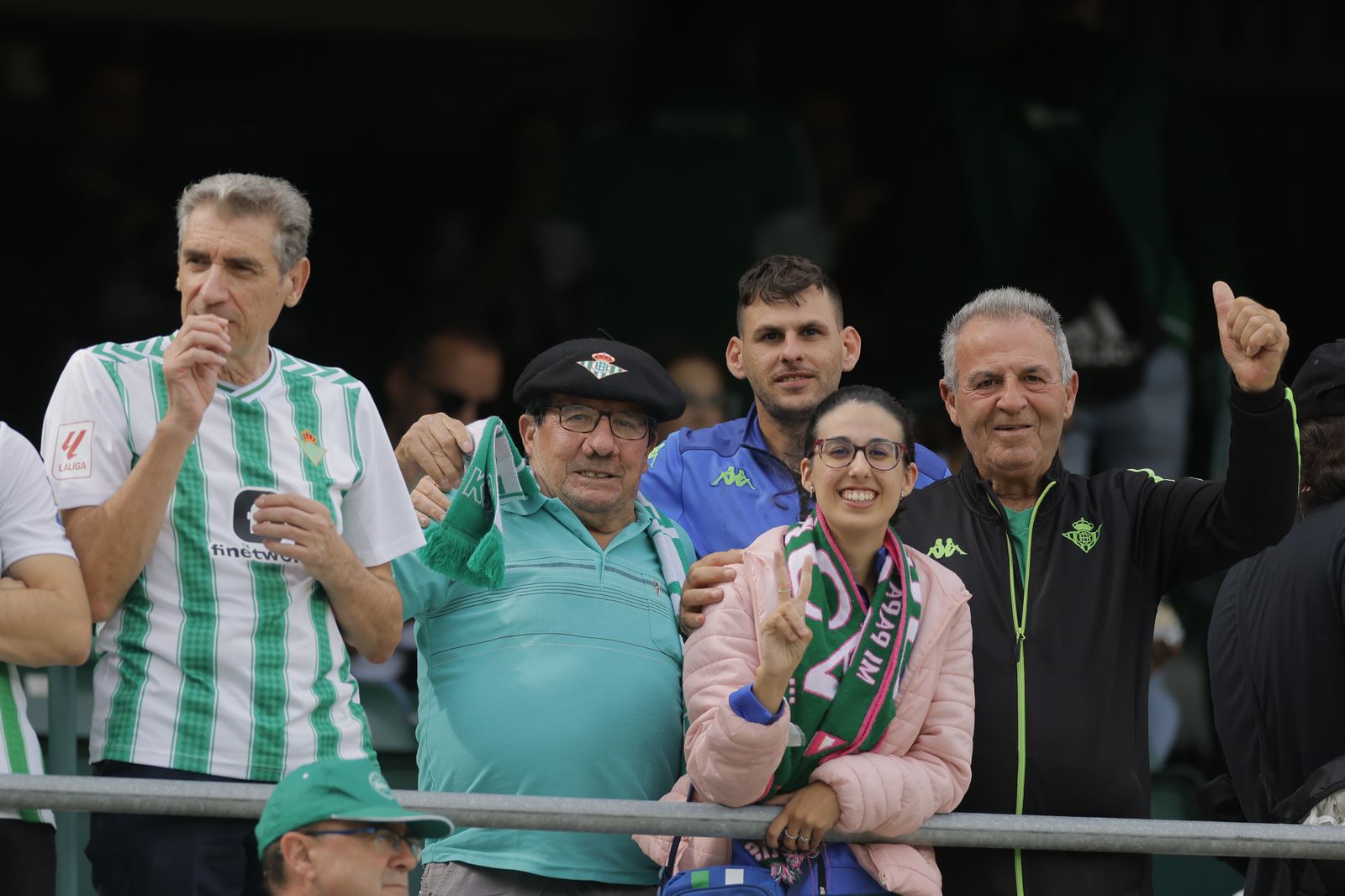 Búscate en las fotos del Betis-Osasuna