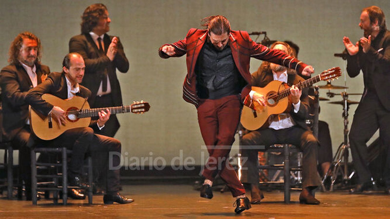 El Farru durante una actuación en el Teatro Villamarta