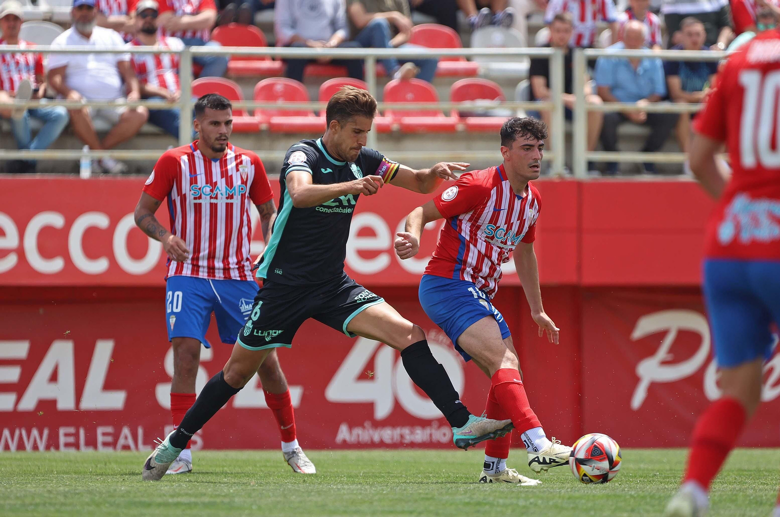 Las  mejores fotos del Algeciras - Atlético Baleares de Primera RFEF