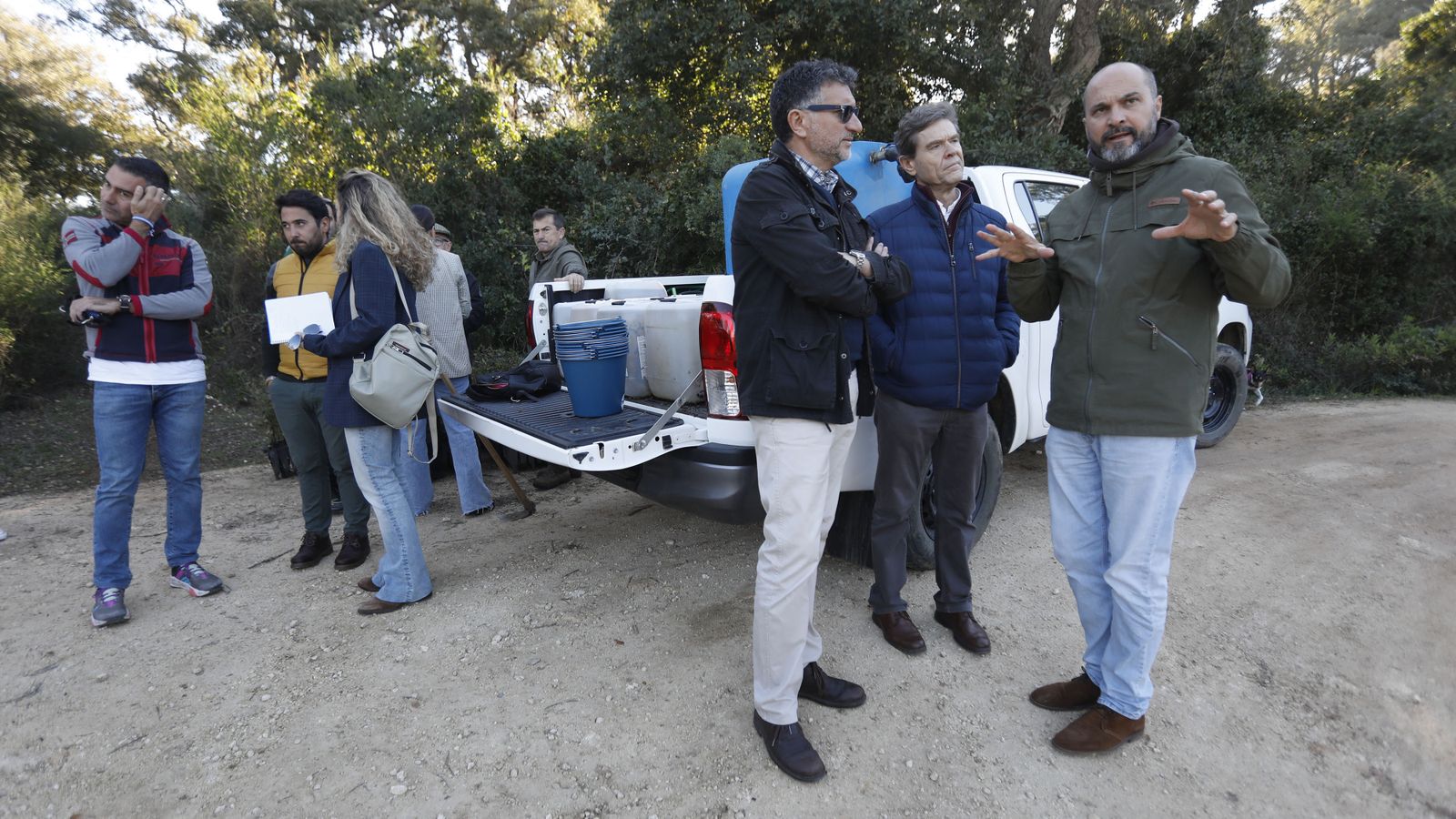 Jornada de reforestación en El Palancar por trabajadores de Acerinox, en imágenes