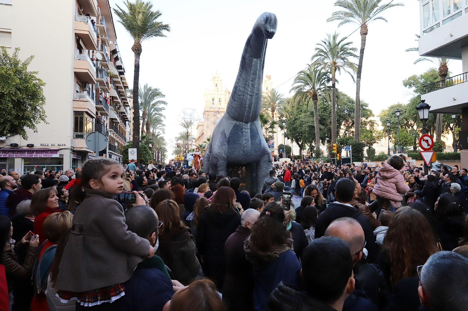 Imágenes de la cabalgata de los Reyes Magos de Huelva
