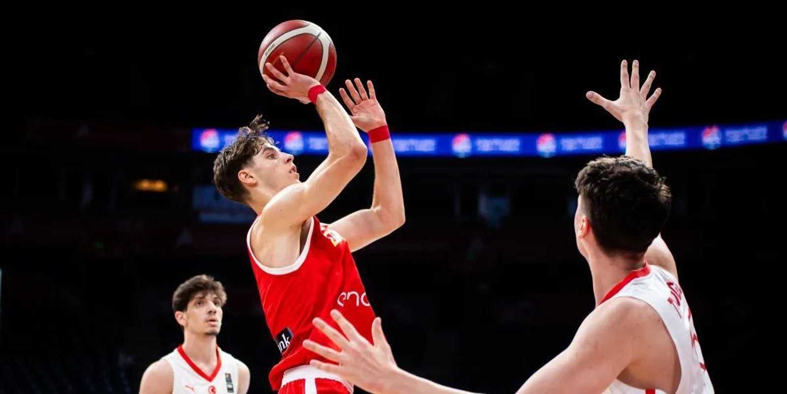 Eurobasket sub 18: España, en la pelea por medallas con un buen Guille del Pino