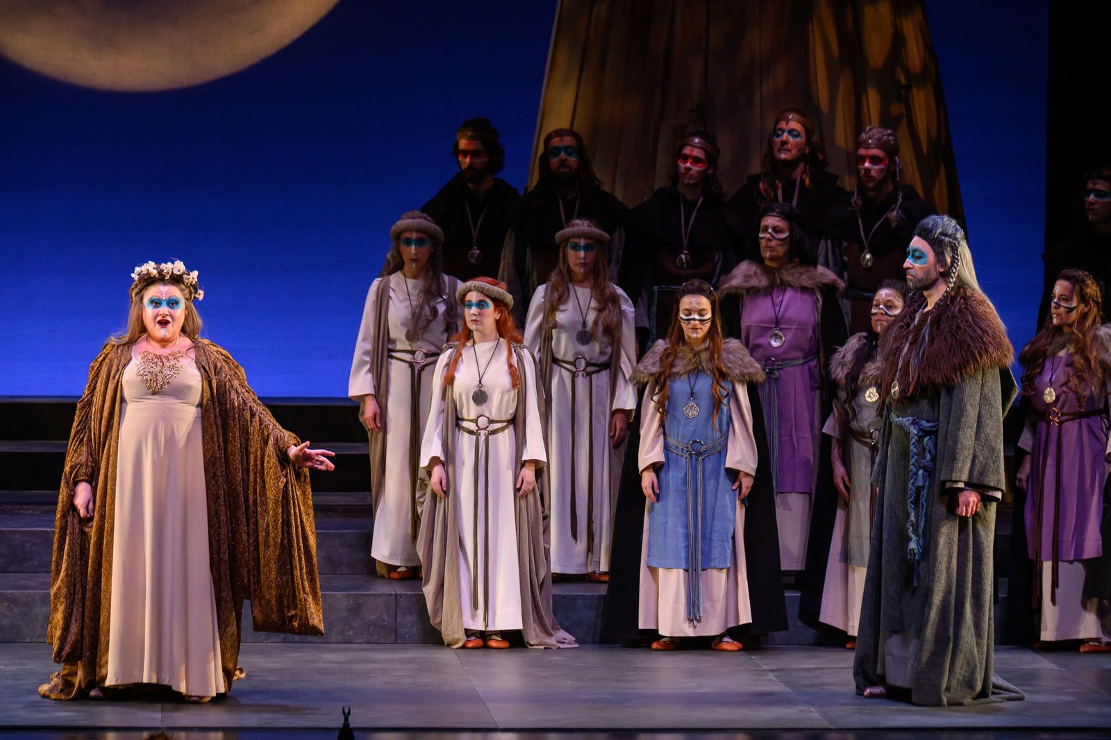 Maribel Ortega, en un momento de la puesta en escena de 'Norma' en Sabadell.