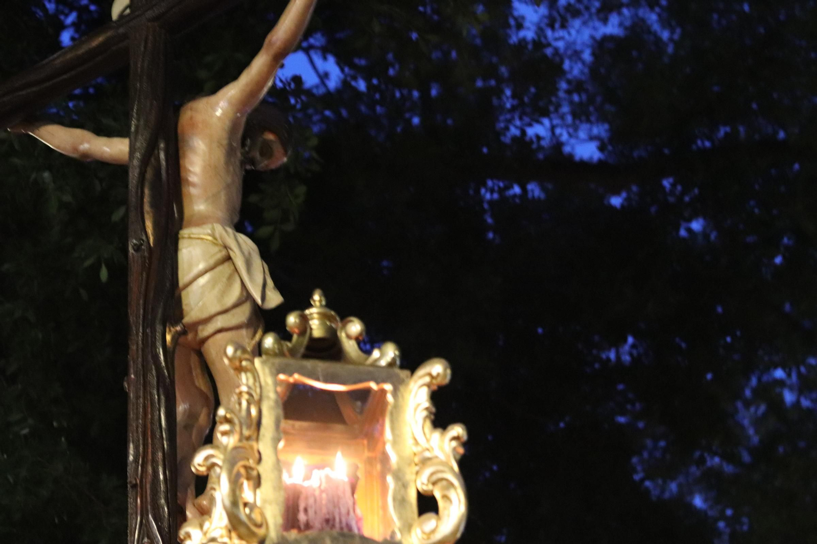 Amor y Caridad en el Viernes Santo de Málaga, en imágenes