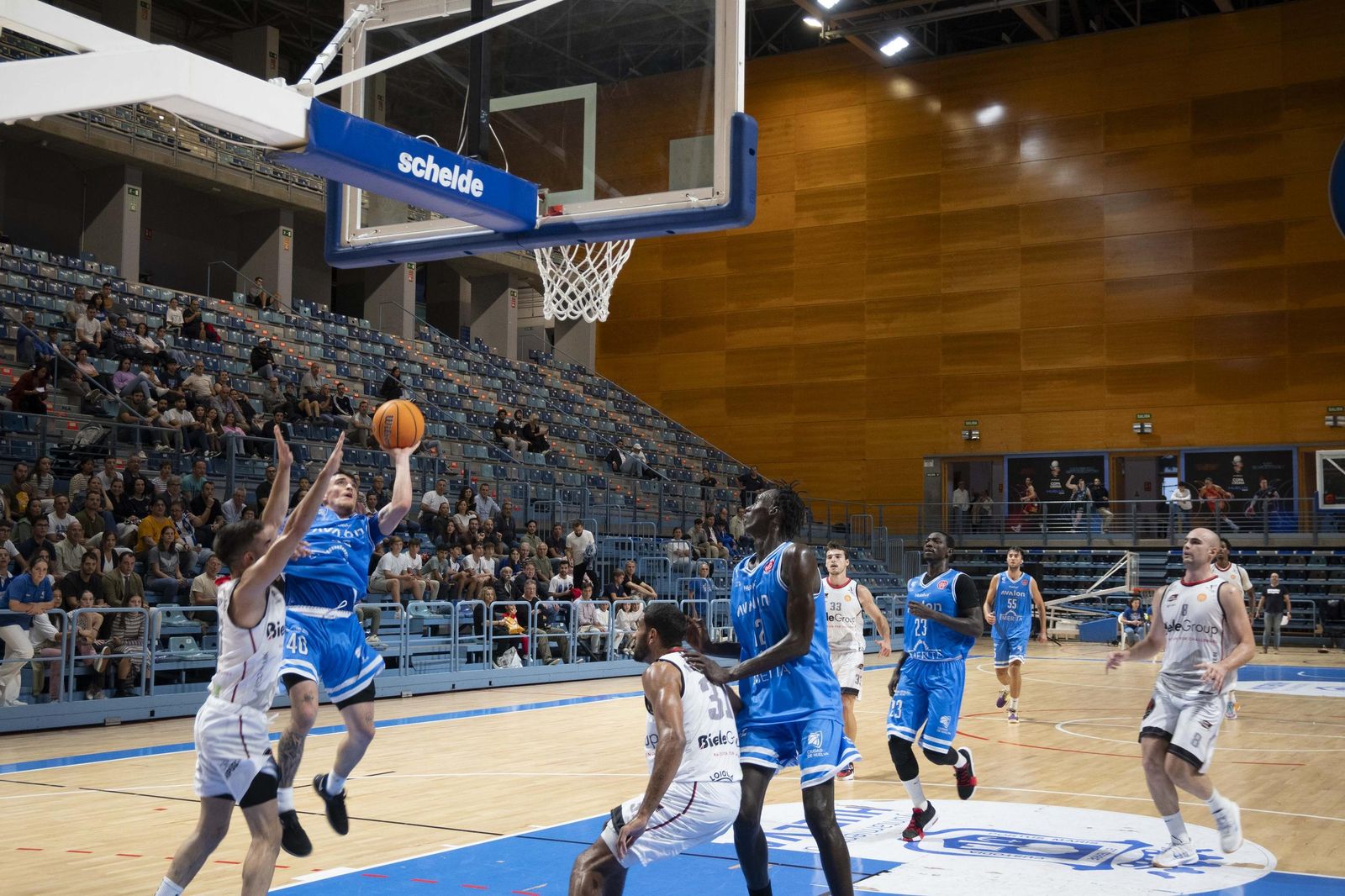 Imágenes del partido entre el Ciudad de Huelva y Biele ISB