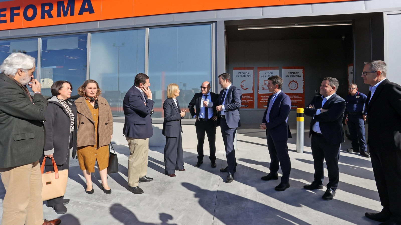 Imágenes de la inauguración de Obramat en Jerez