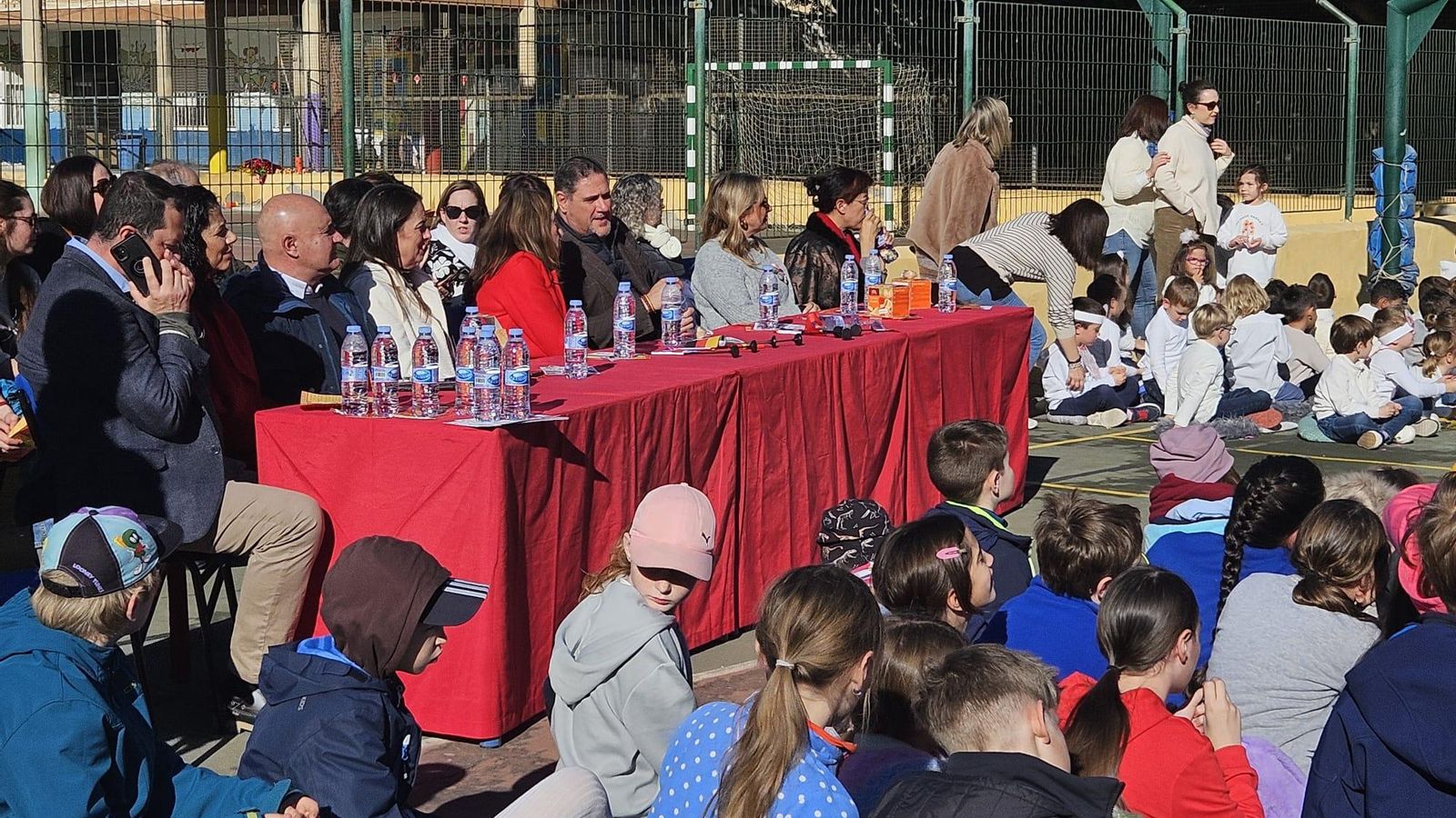 Autoridades que han participado en el acto