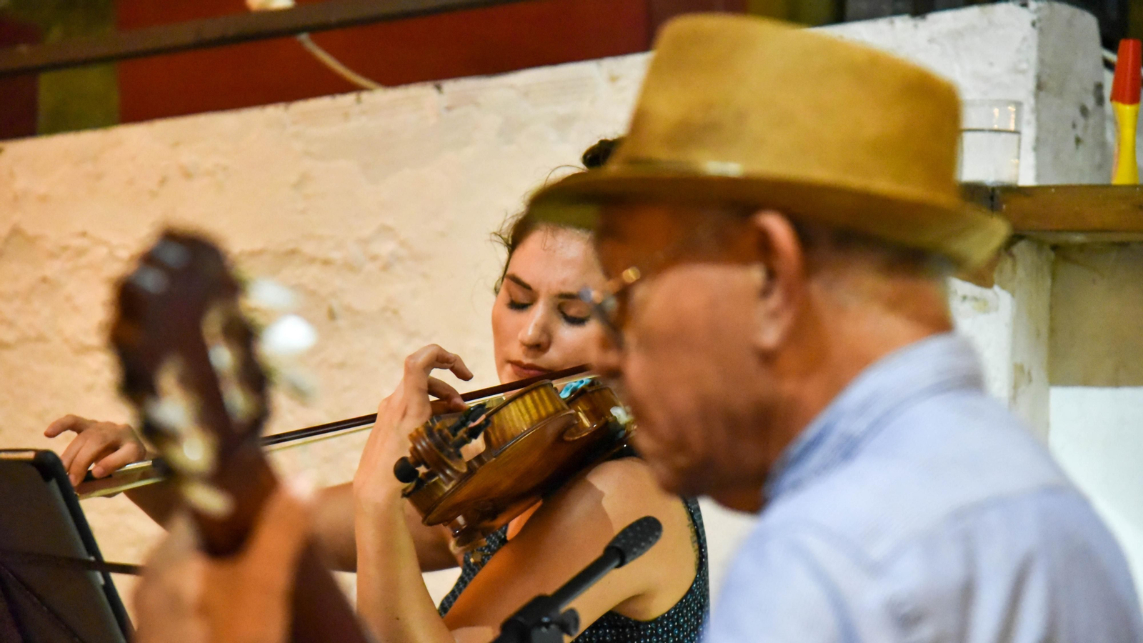 Las fotos del recital reeencuentro con Regino Martinez y su tiempo