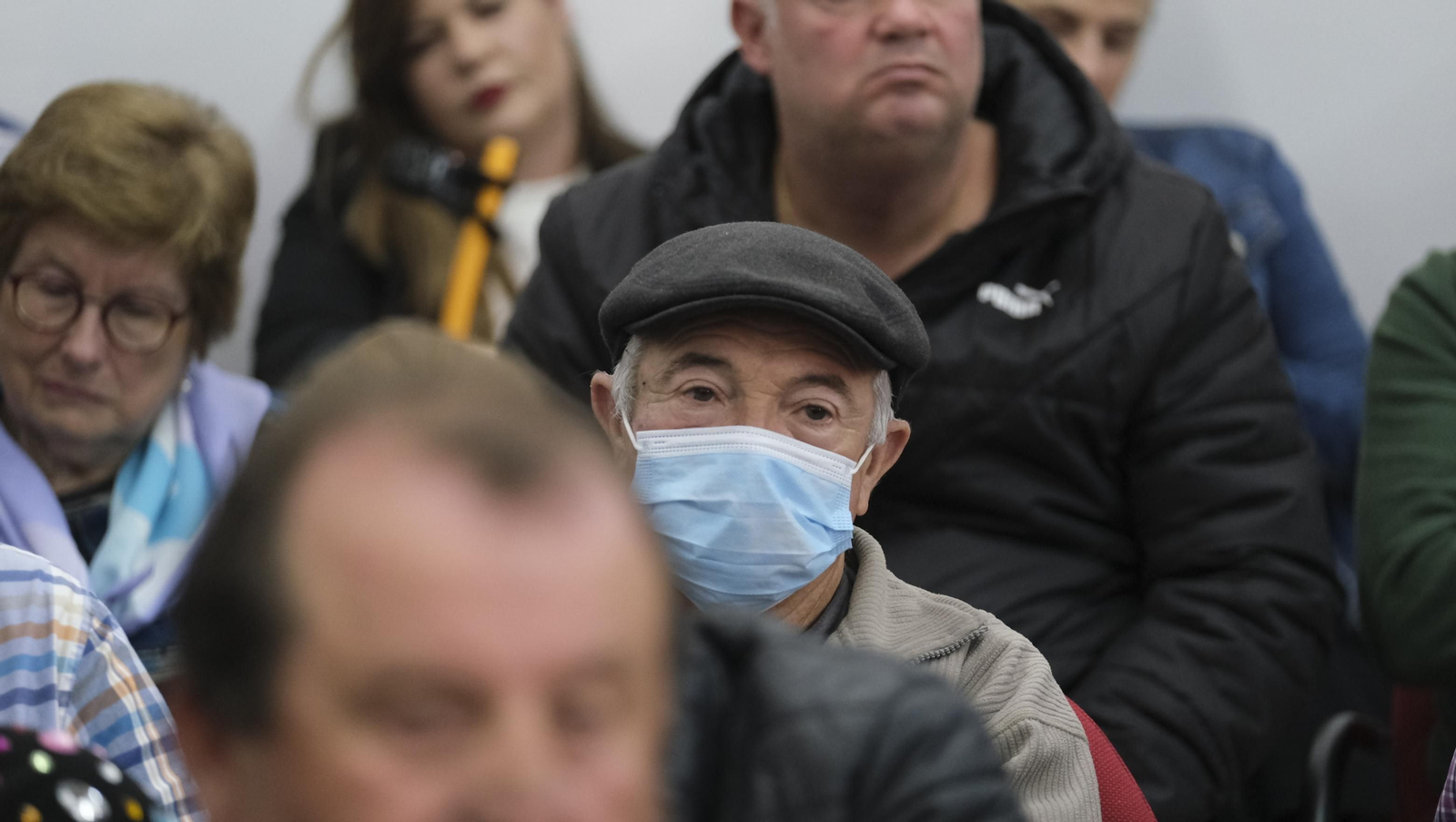 Las imágenes de la moción de censura en el Ayuntamiento de Carboneras