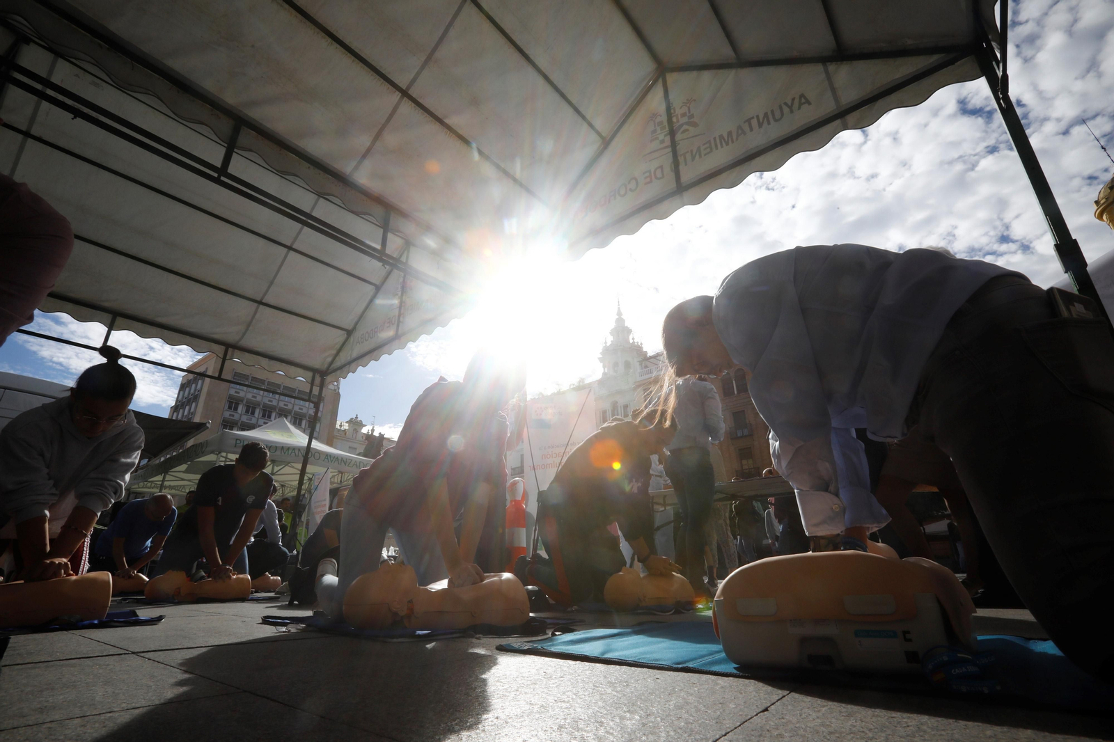 Las imágenes del taller de primeros auxilios y reanimación cardiopulmonar en Las Tendillas