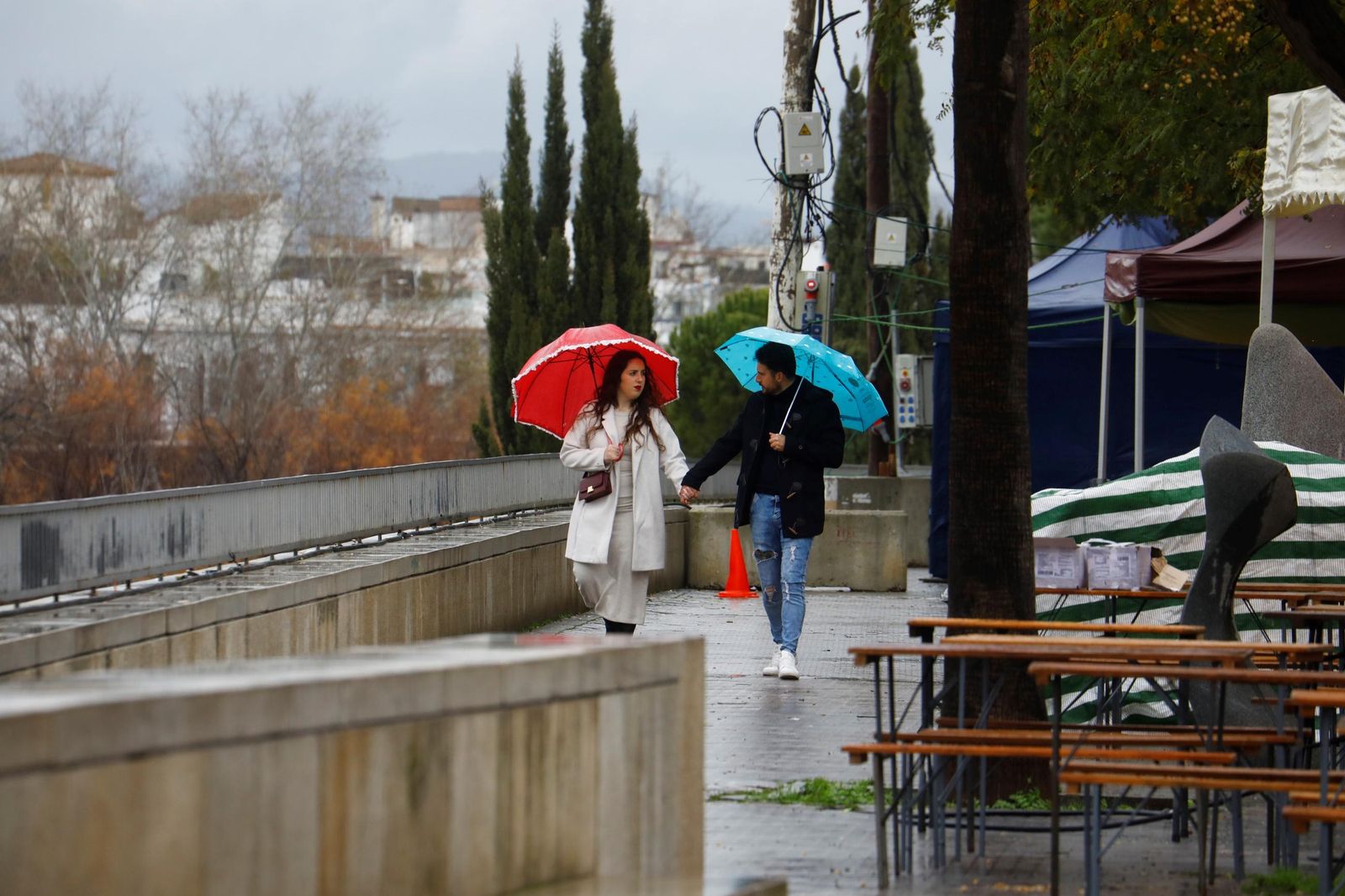 La borrasca Éowyn no consigue deslucir el Mercado Andalusí, en imágenes