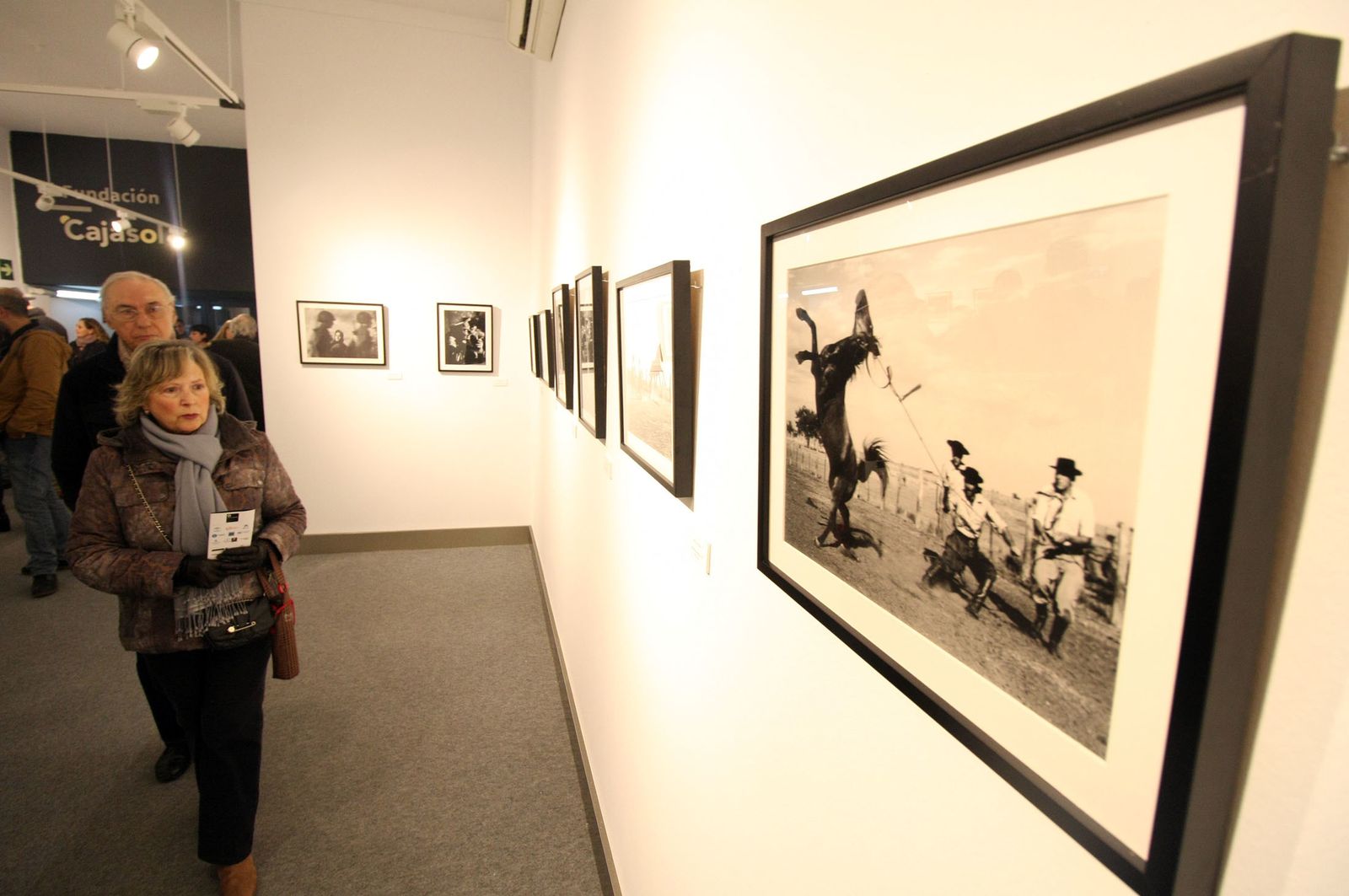 Latitudes. Exposiciones de Alberto Korda y de Pedro Luis Raota