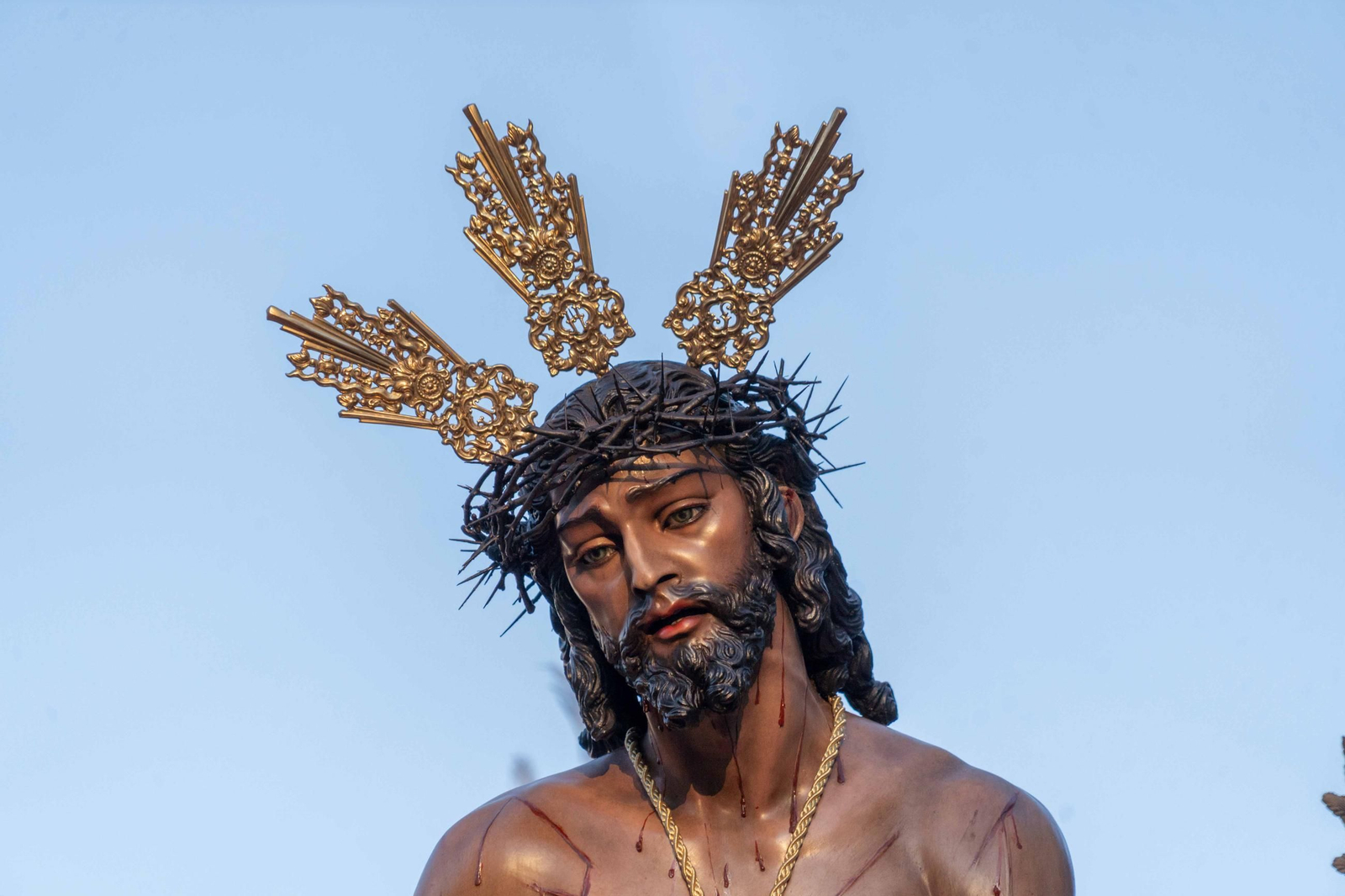 Martes Santo: Imágenes de la procesión de La Sentencia