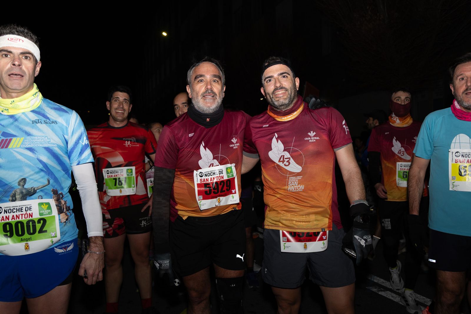 En imágenes: búscate en tu llegada a meta de la Carrera de San Antón 2026 (II)