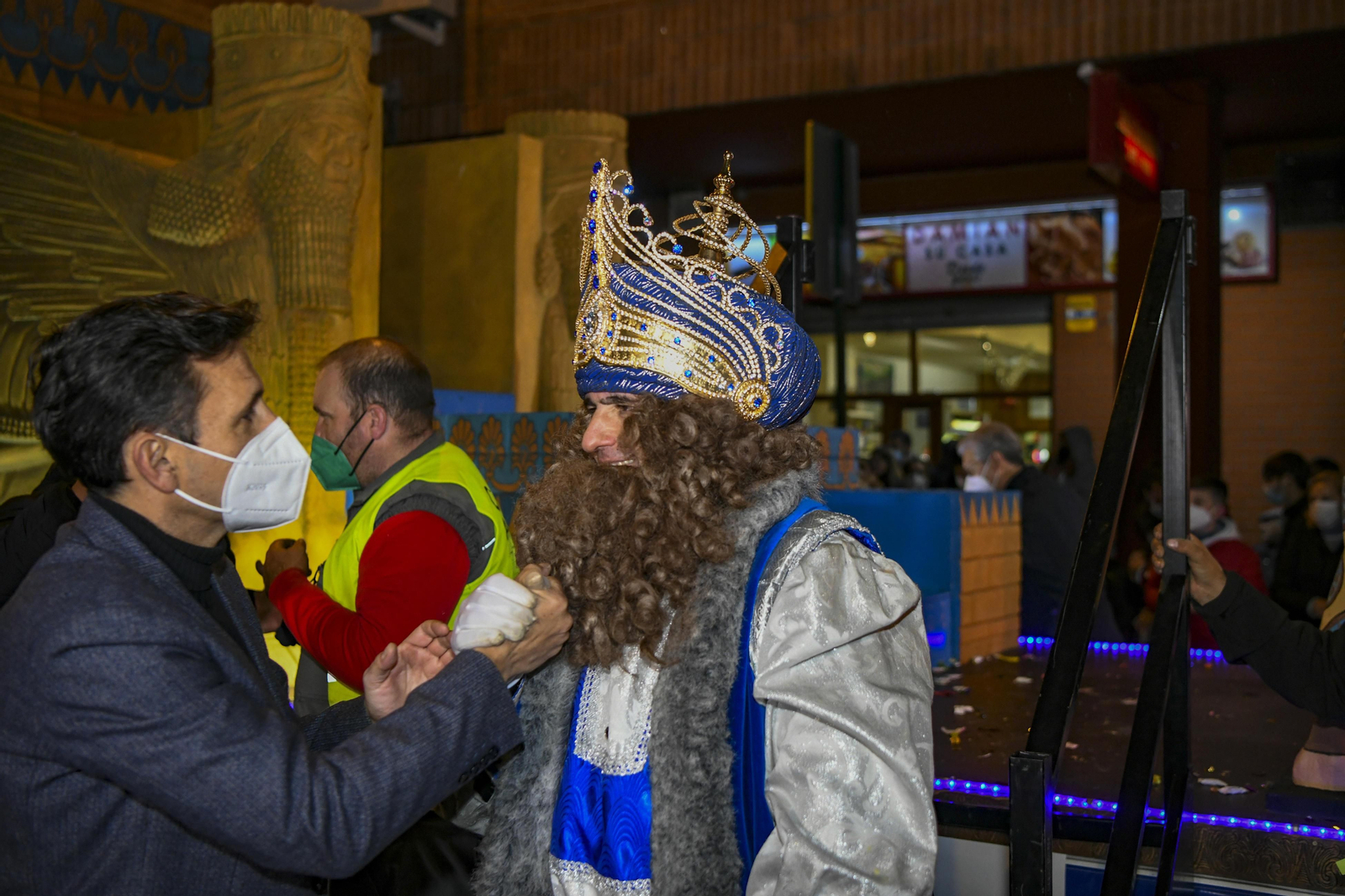 Fotos de la cabalgata de Reyes Magos de Granada 2022