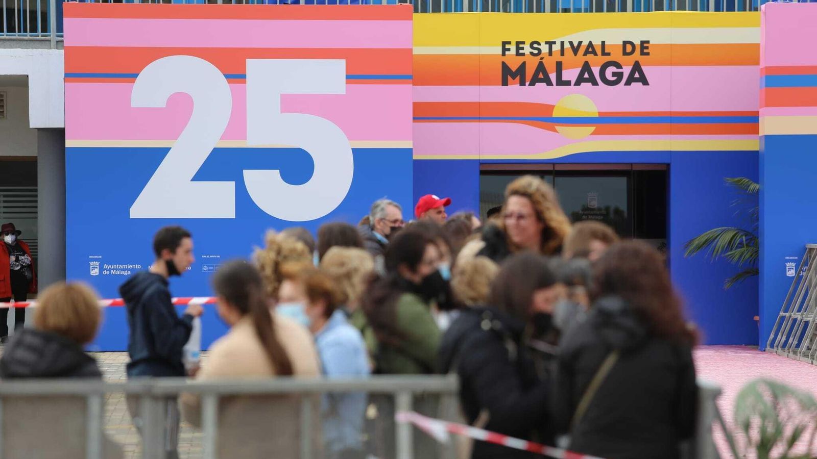 La entrada el Martín Carpena, donde se celebra la gala de inauguración del Festival de Málaga.