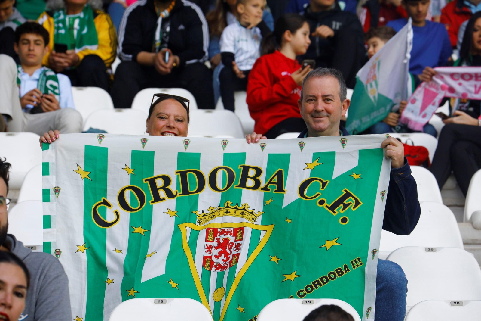 Las mejores fotos del ambiente en El Arcángel en el Córdoba CF - Ceuta