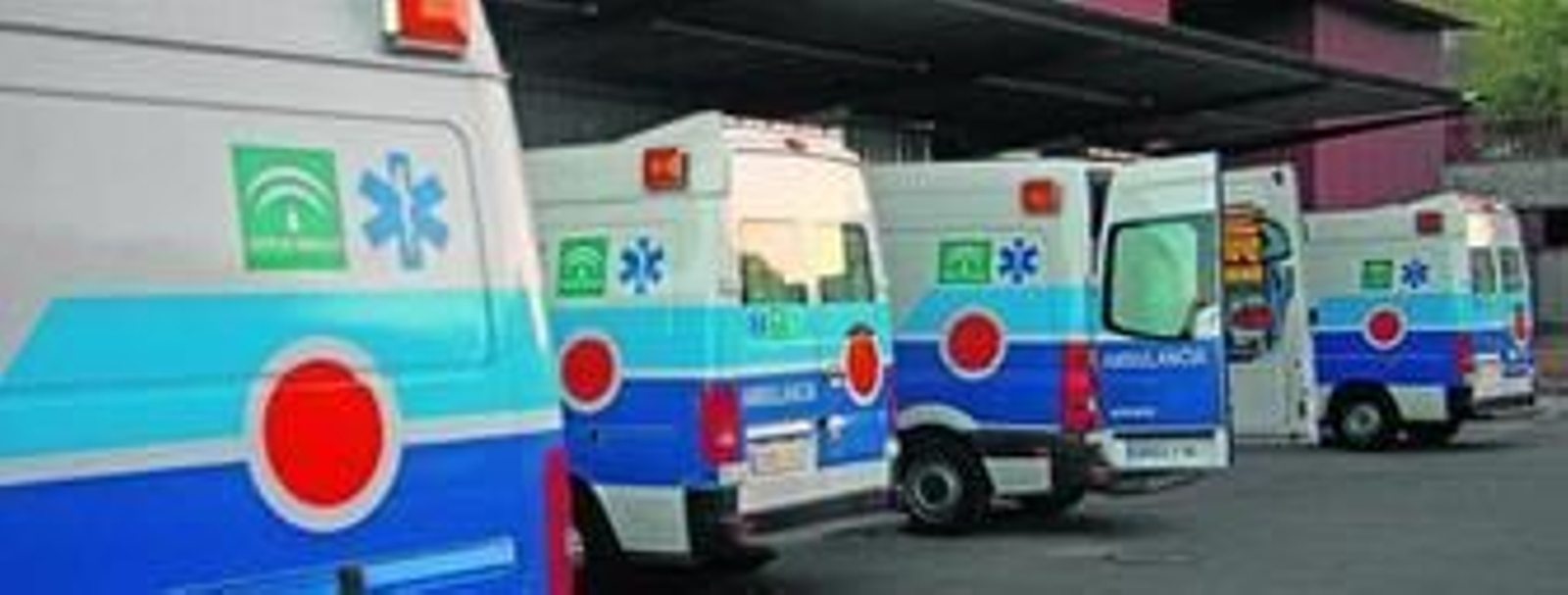 Ambulancias del servicio de emergencias 112, de la Junta de Andalucía.