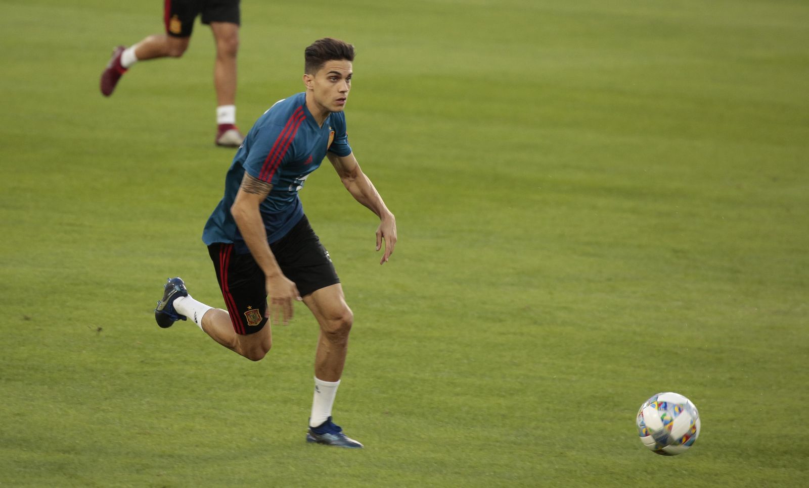 Las imágenes del entrenamiento de España en el Benito Villamarín