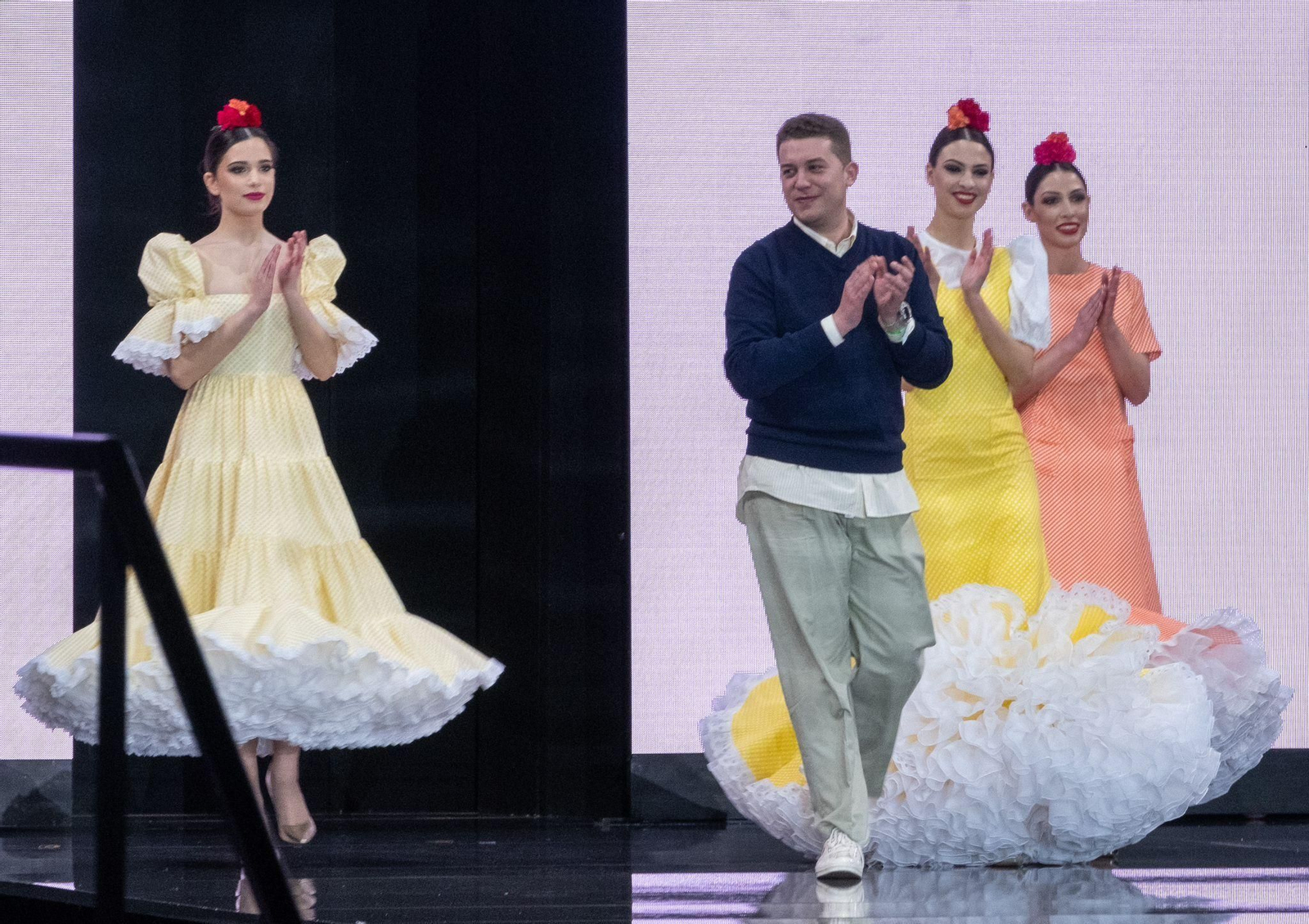 Así fue el desfile 'Huelva, camino y mar' en SIMOF