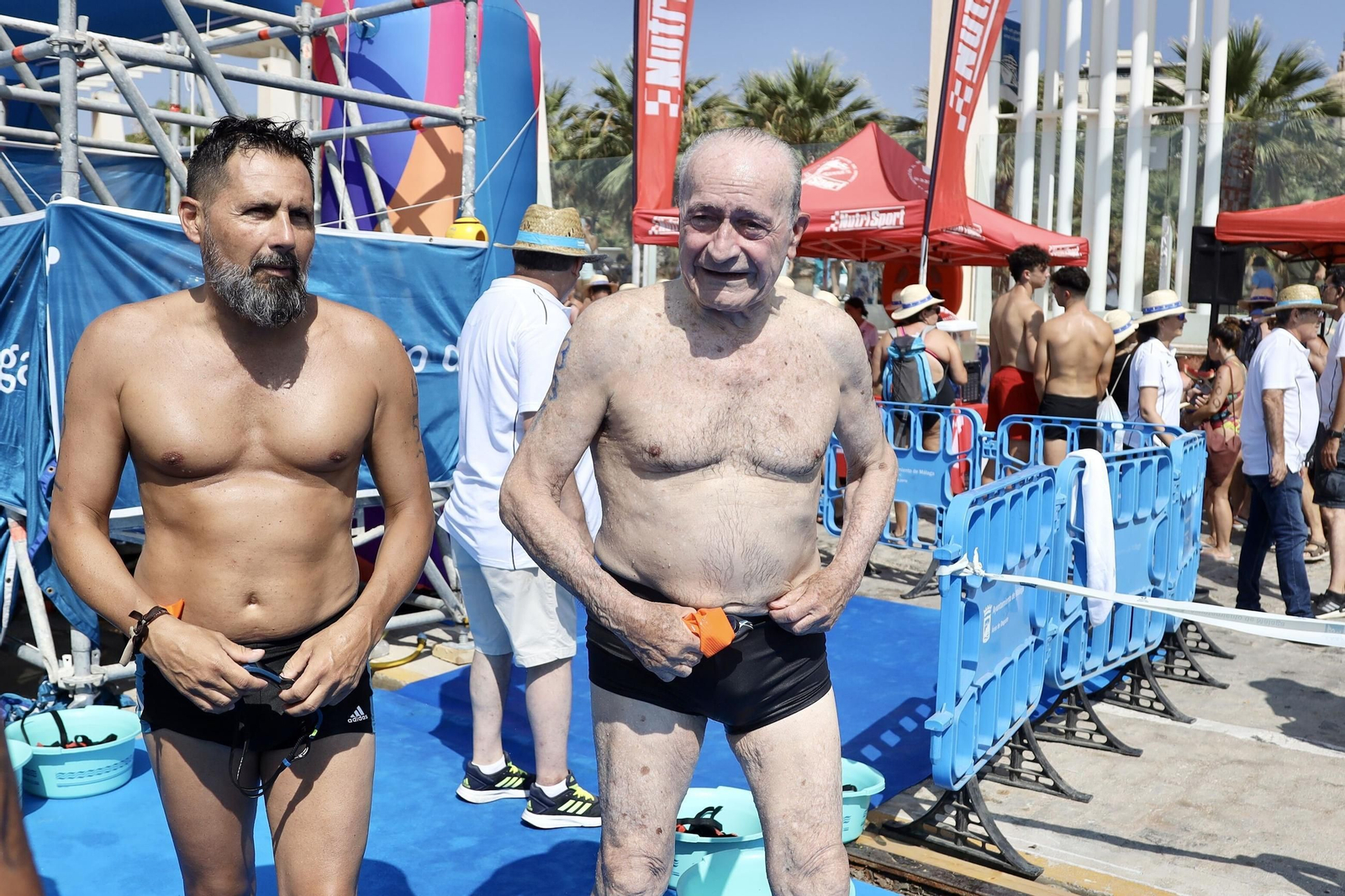 La Travesía a Nado del puerto de Málaga, en fotos