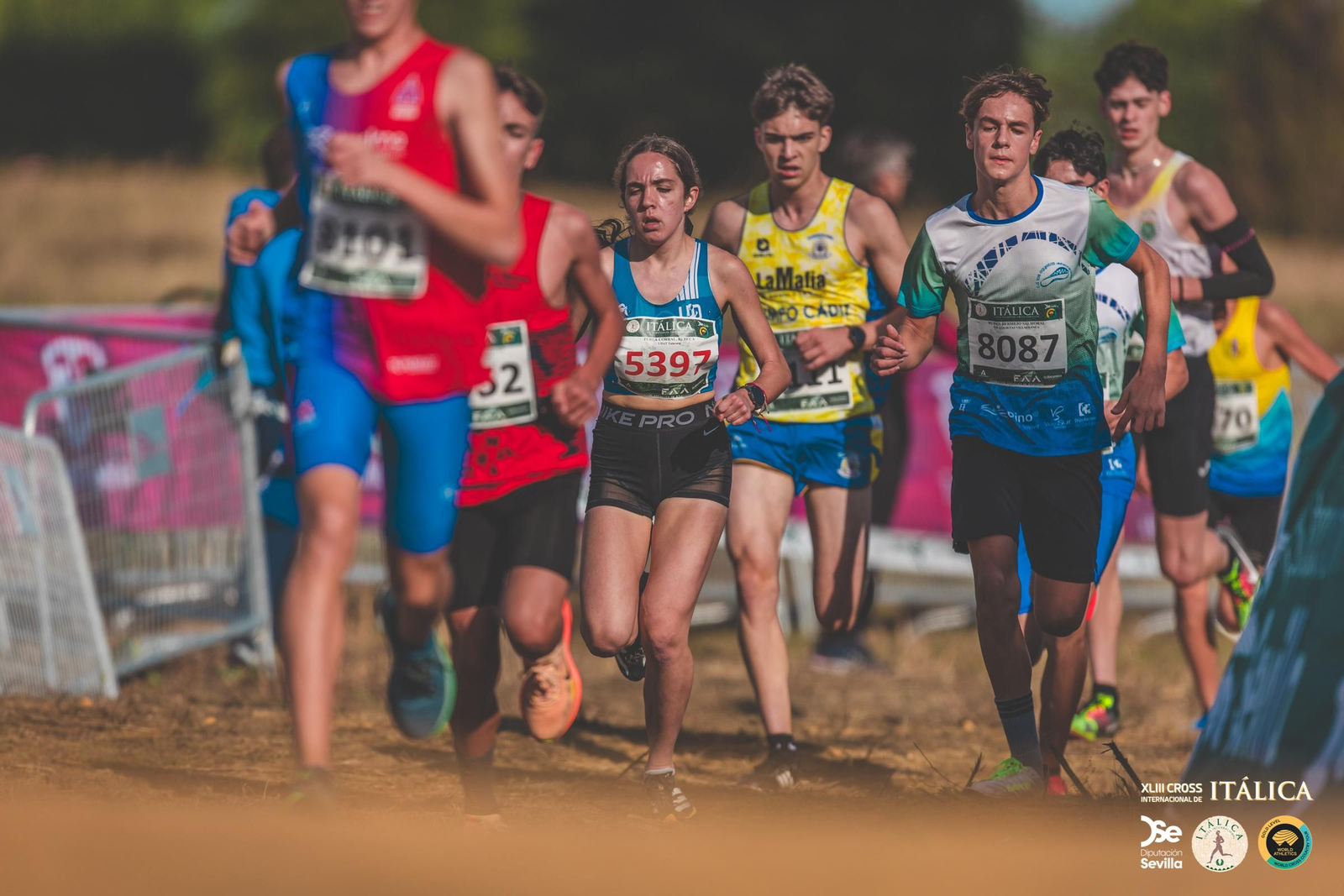 Búscate en las fotos del Cross de Itálica 2025 | 6