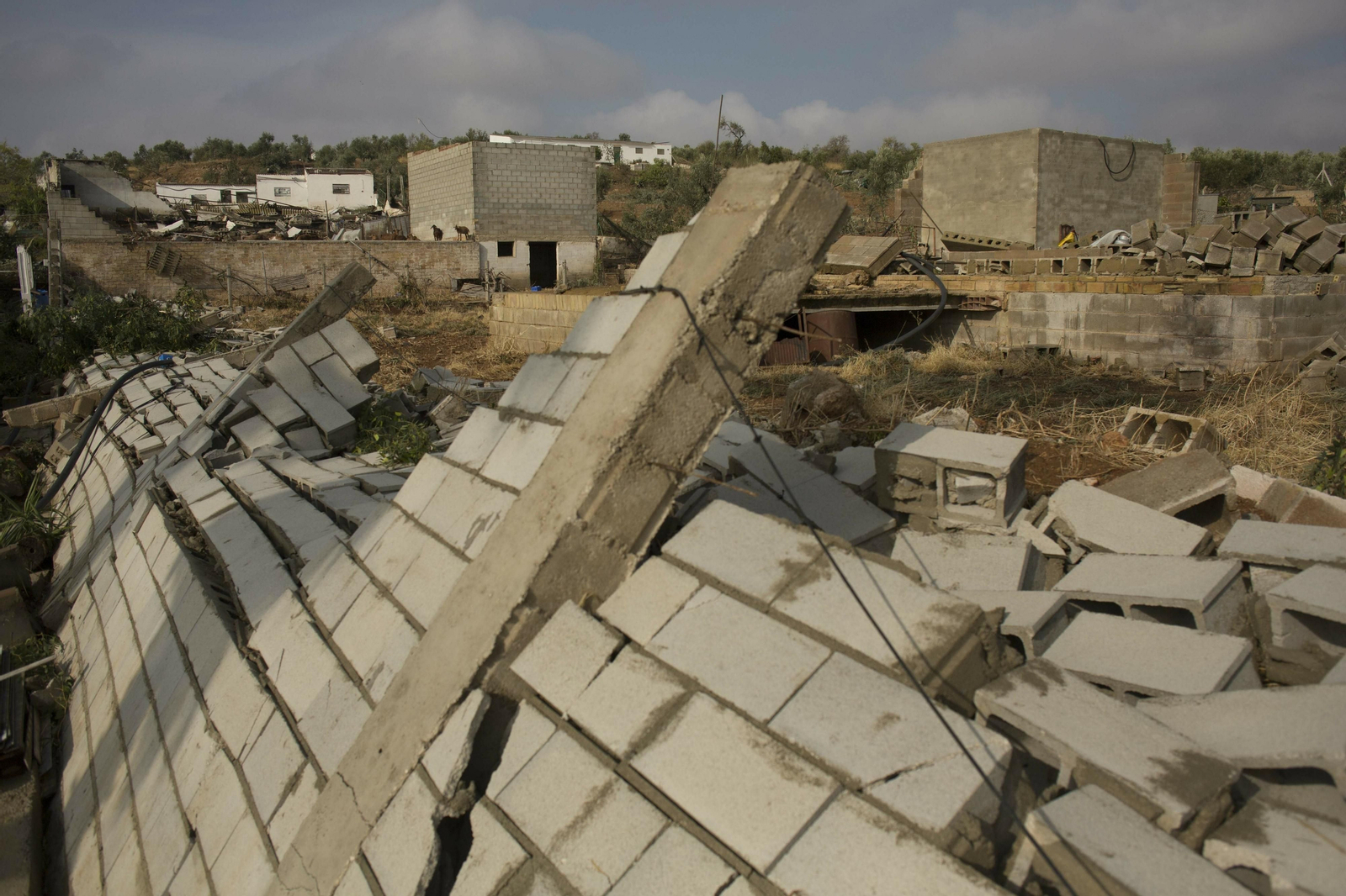 Fotos de los daños causados por los tornados en Campillos