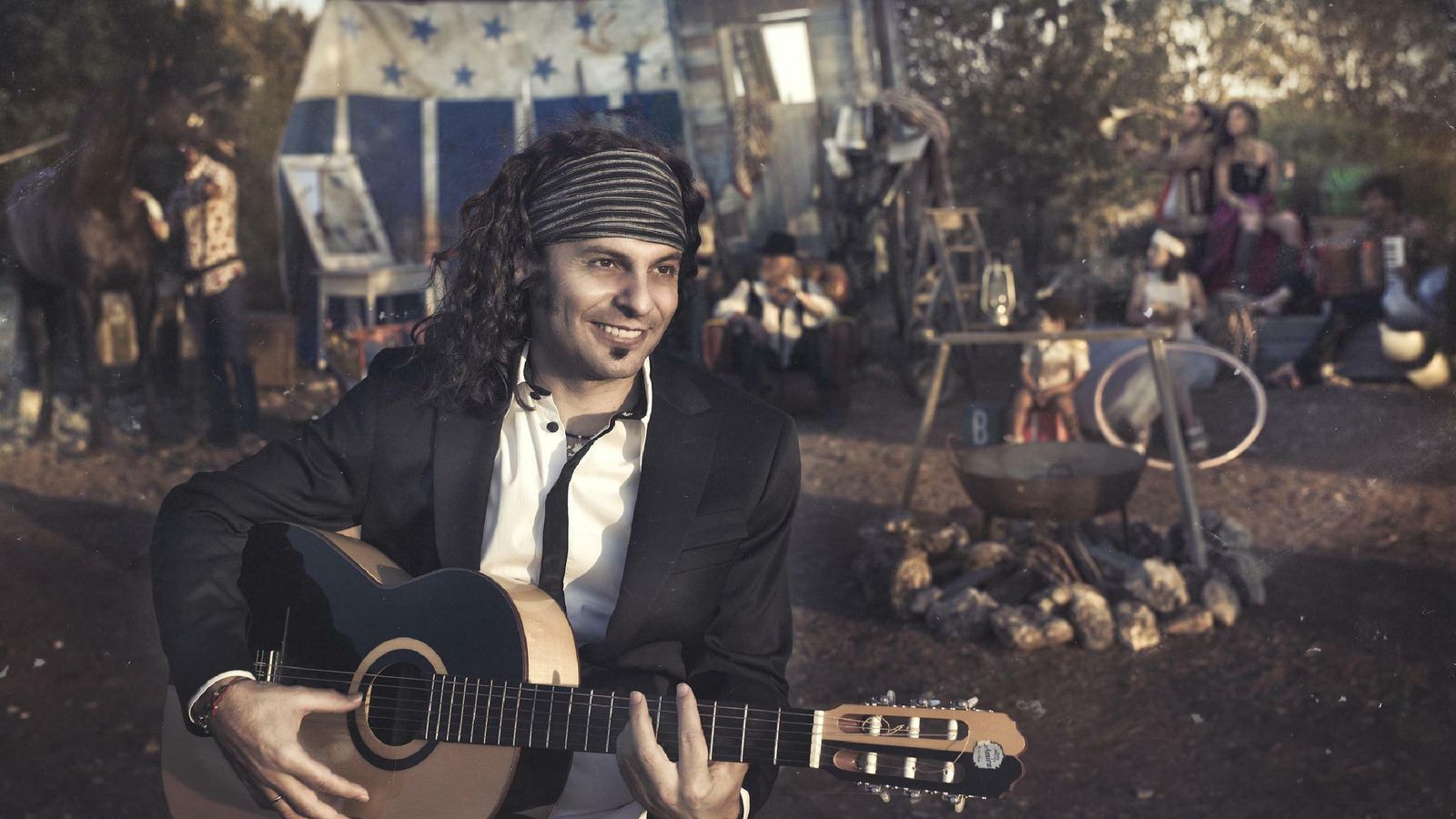 El Arrebato es un artista que tiene muchos seguidores en Roquetas.